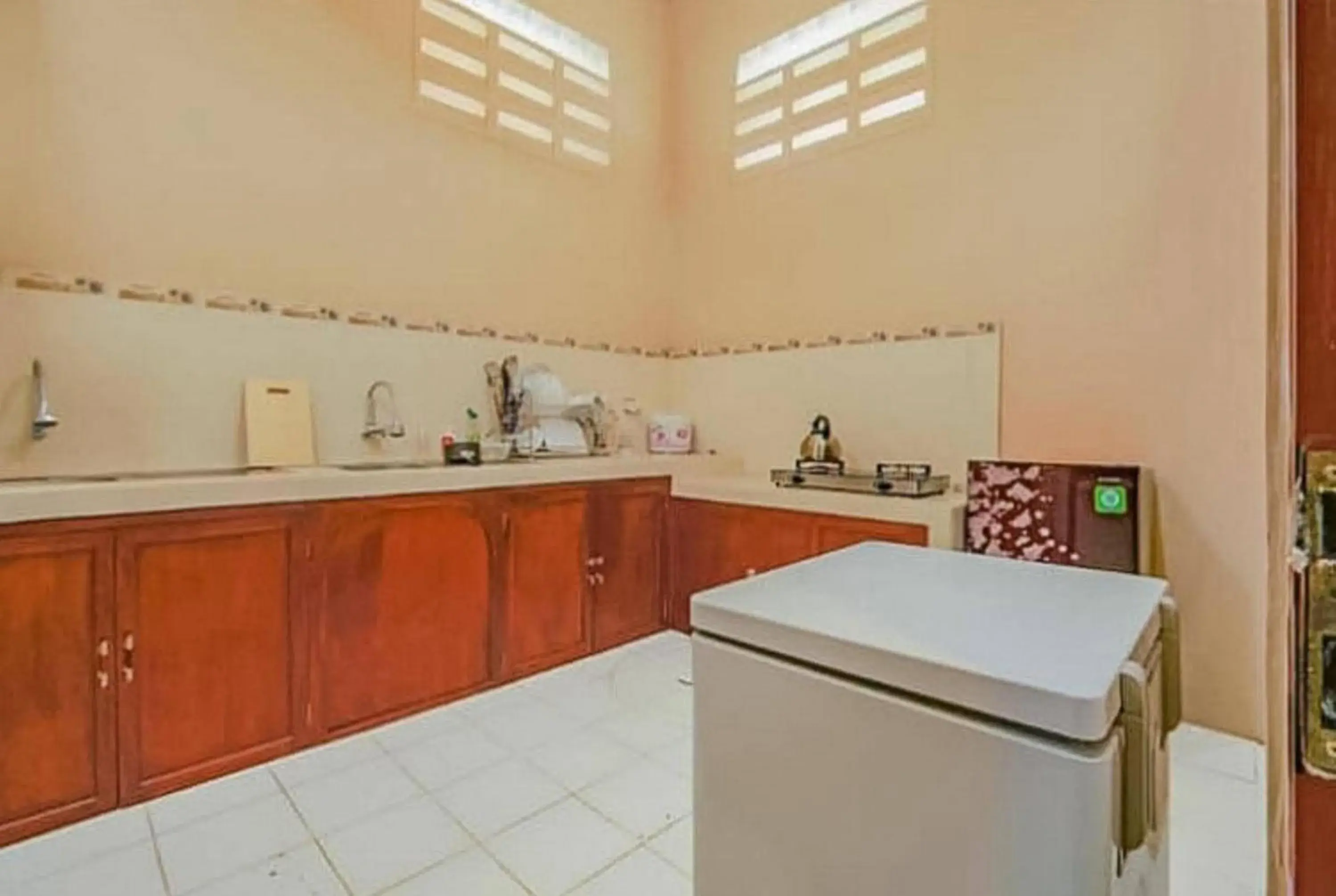 RedDoorz Syariah near Taman Rekreasi Sengkaling 2 RedDoorz Syariah near Taman Rekreasi Sengkaling 2