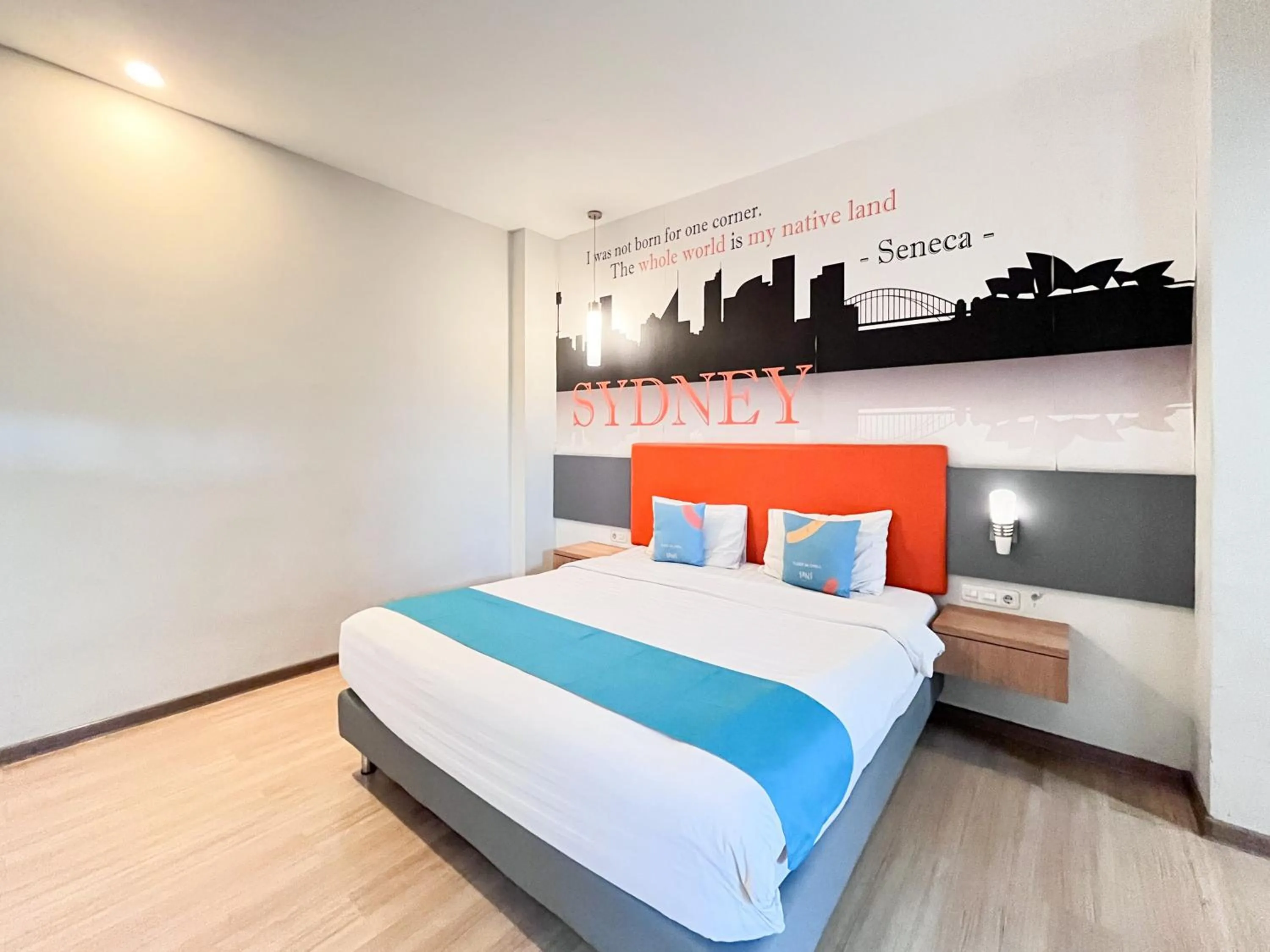 Bedroom, Bed in Sans Vibes Hotel Syariah Graha 100 Gubeng Surabaya