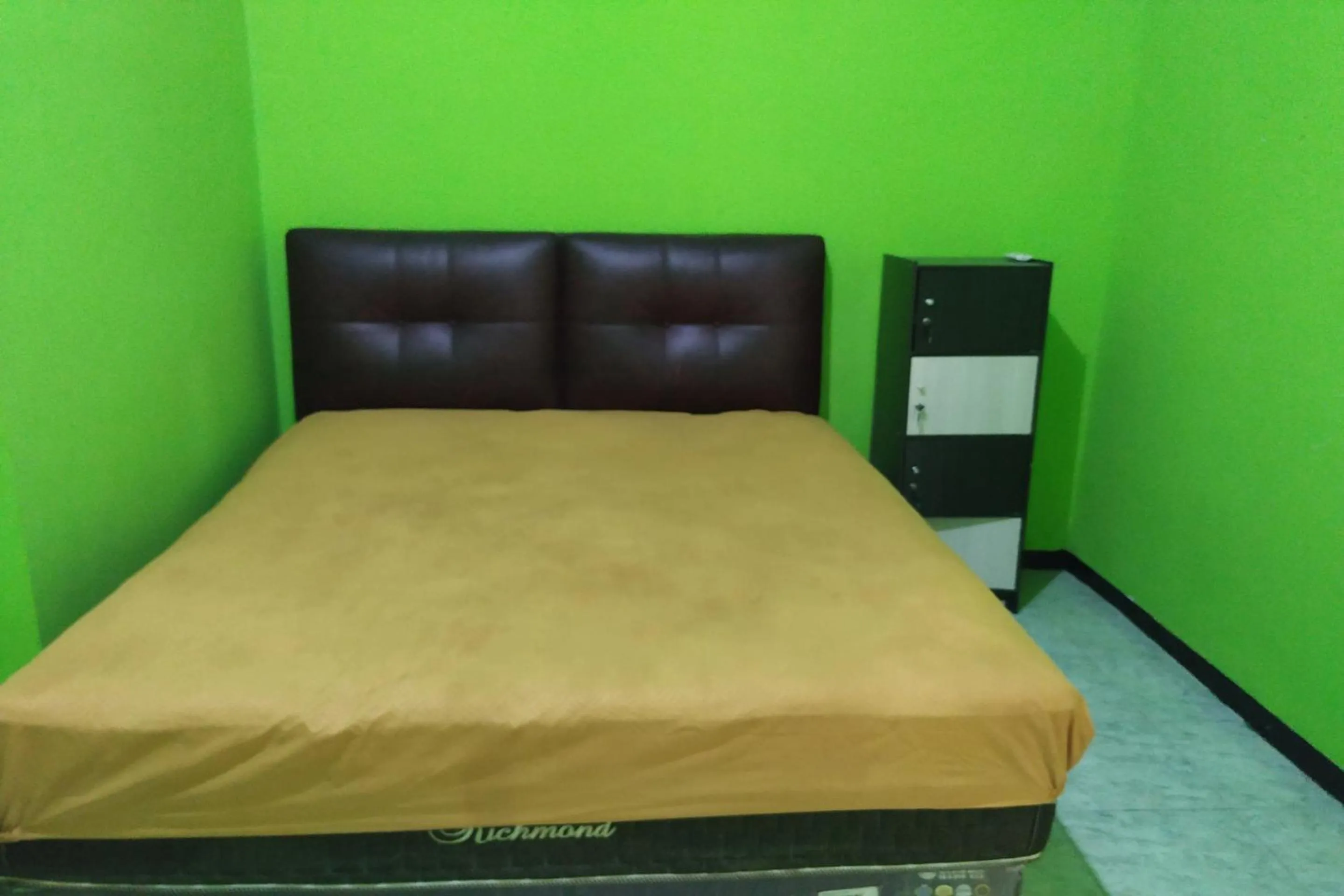 Bedroom in OYO 3887 Potreh Mastekah 2