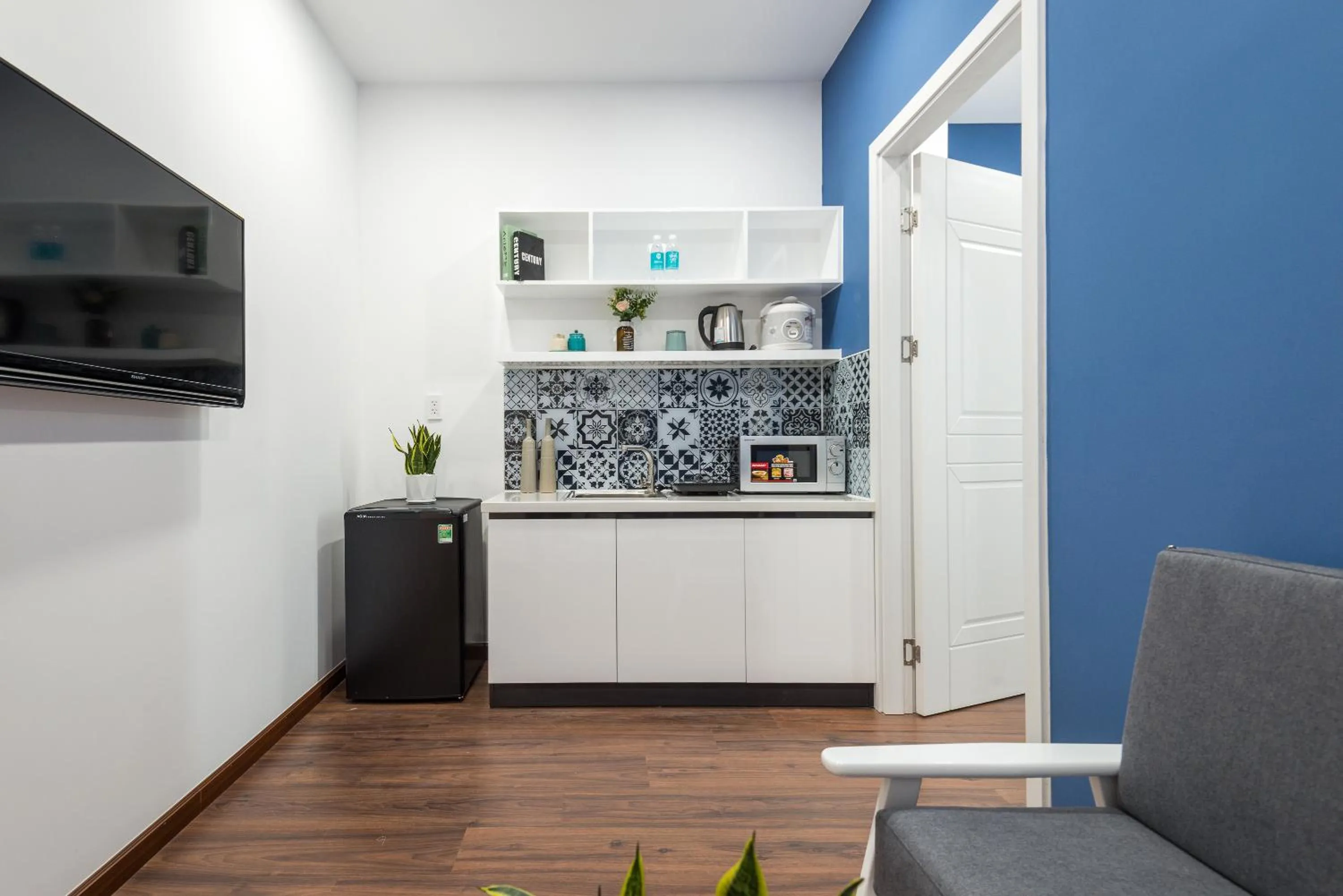 Living room in Cozrum Homes The Gallery Residence