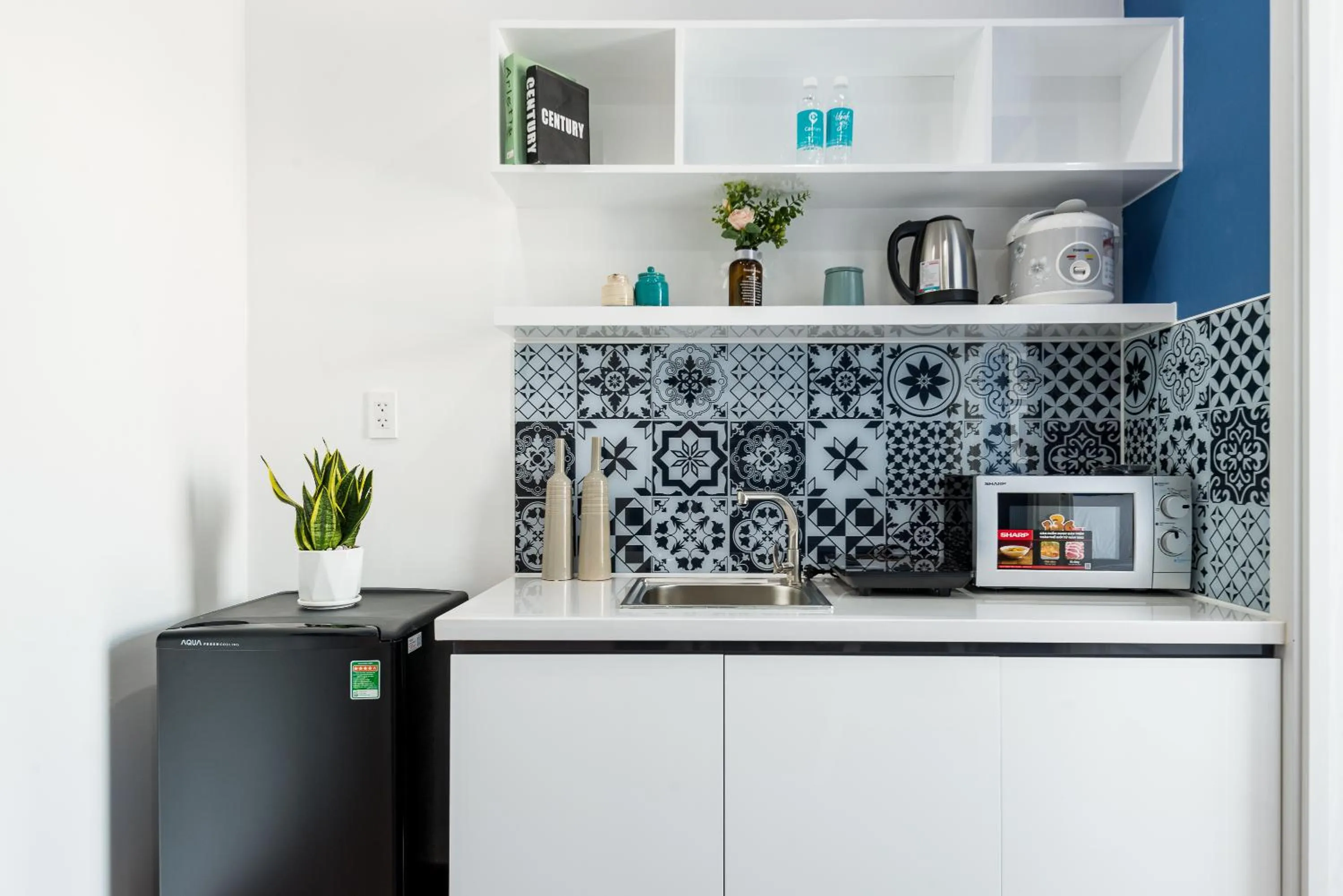 Kitchen or kitchenette in Cozrum Homes The Gallery Residence