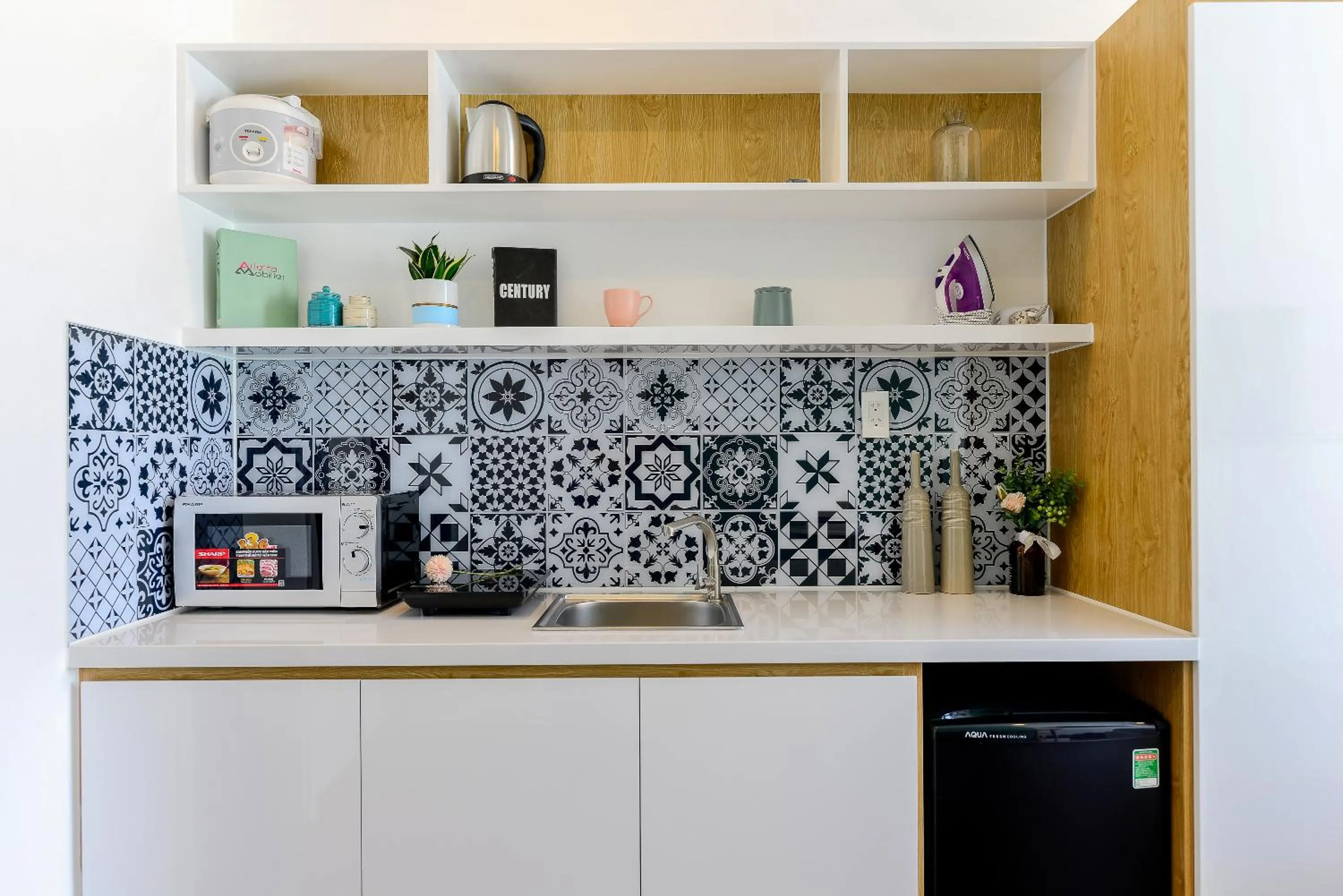Kitchen or kitchenette in Cozrum Homes The Gallery Residence