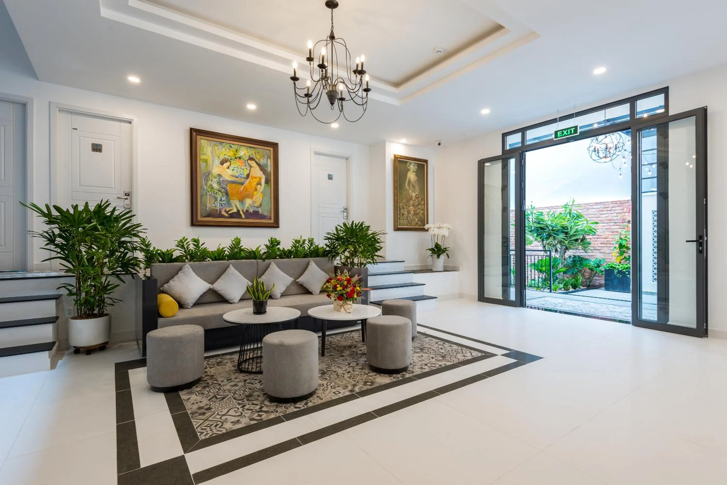 Lobby or reception in Cozrum Homes The Gallery Residence