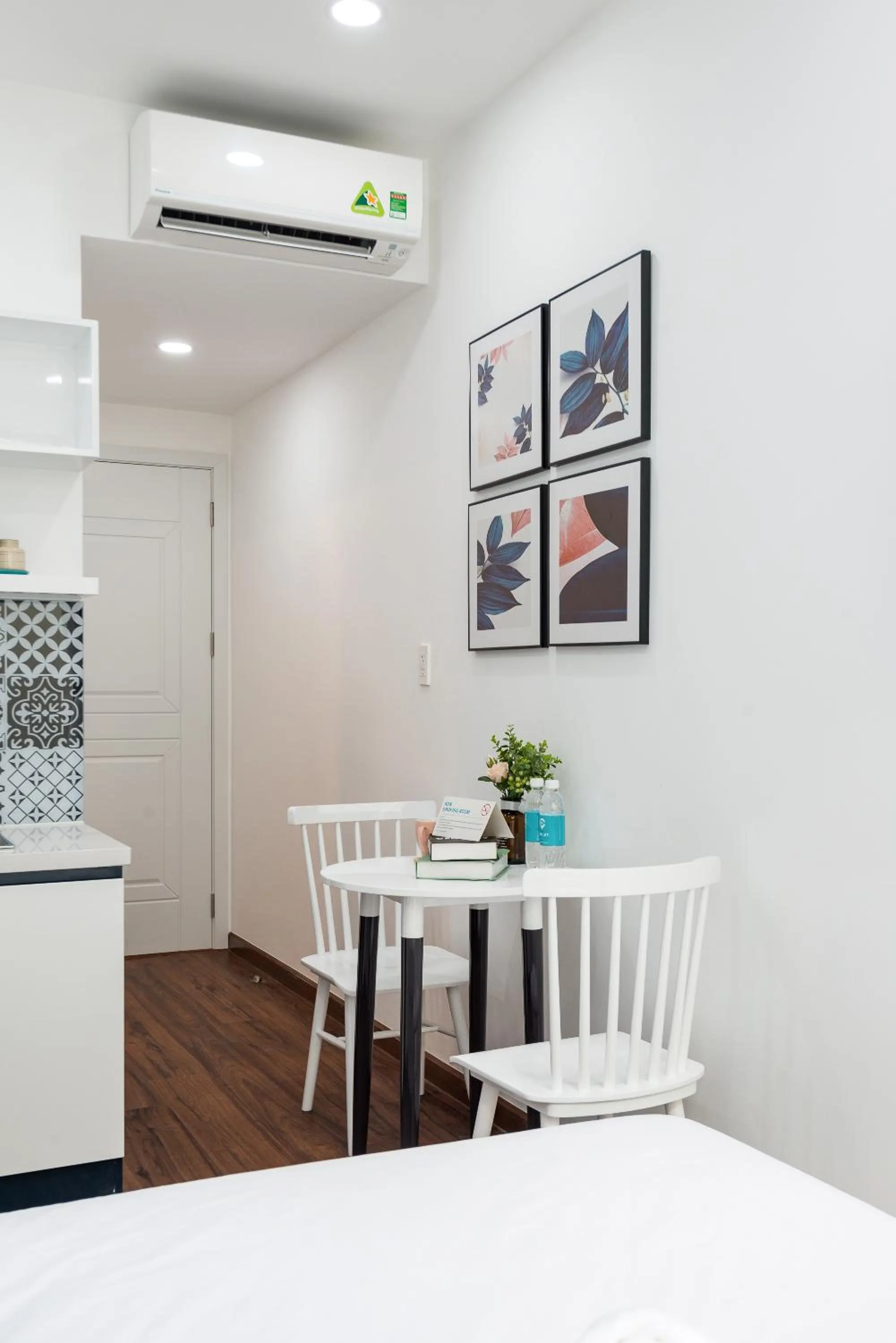 Dining area in Cozrum Homes The Gallery Residence