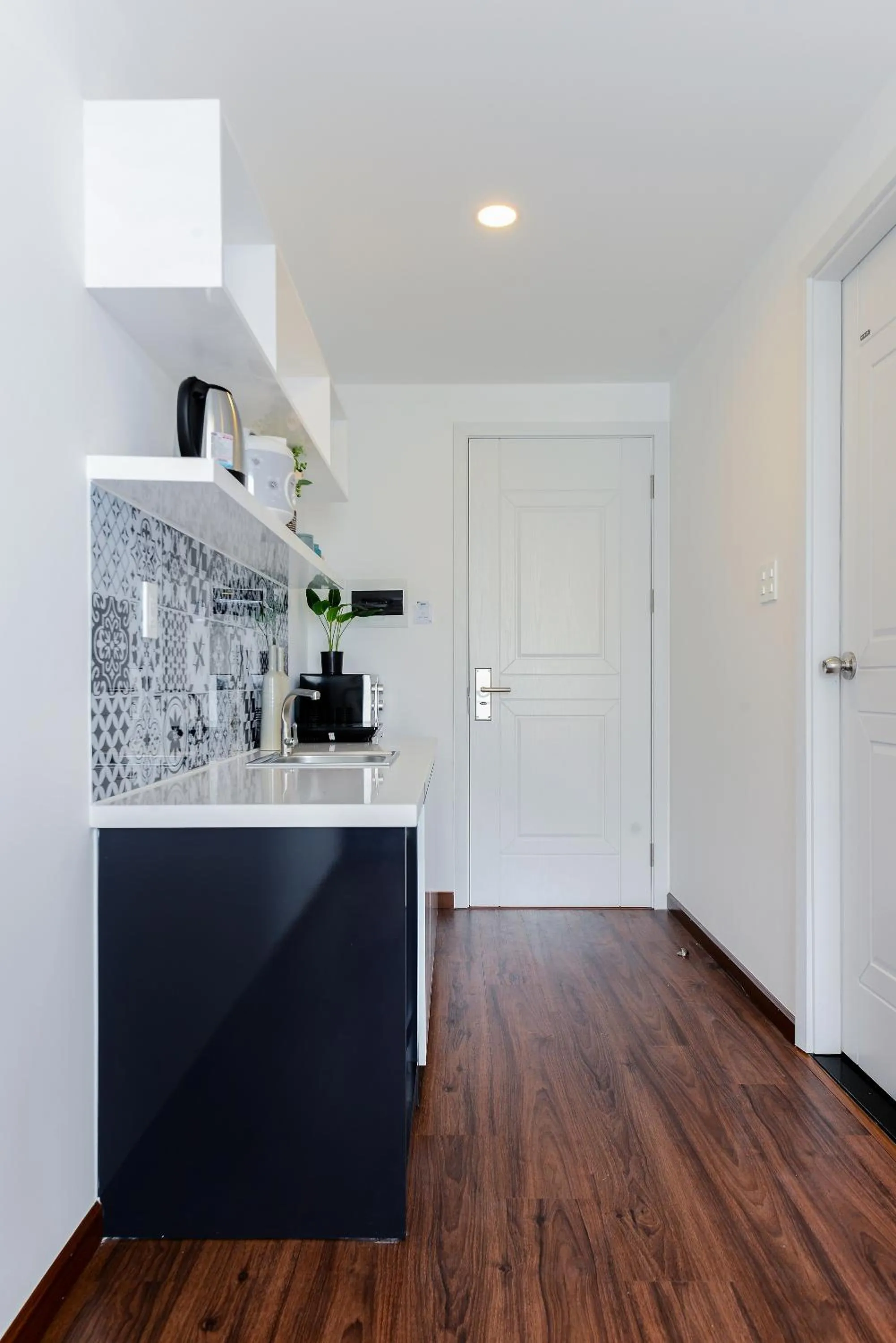 Kitchen or kitchenette in Cozrum Homes The Gallery Residence