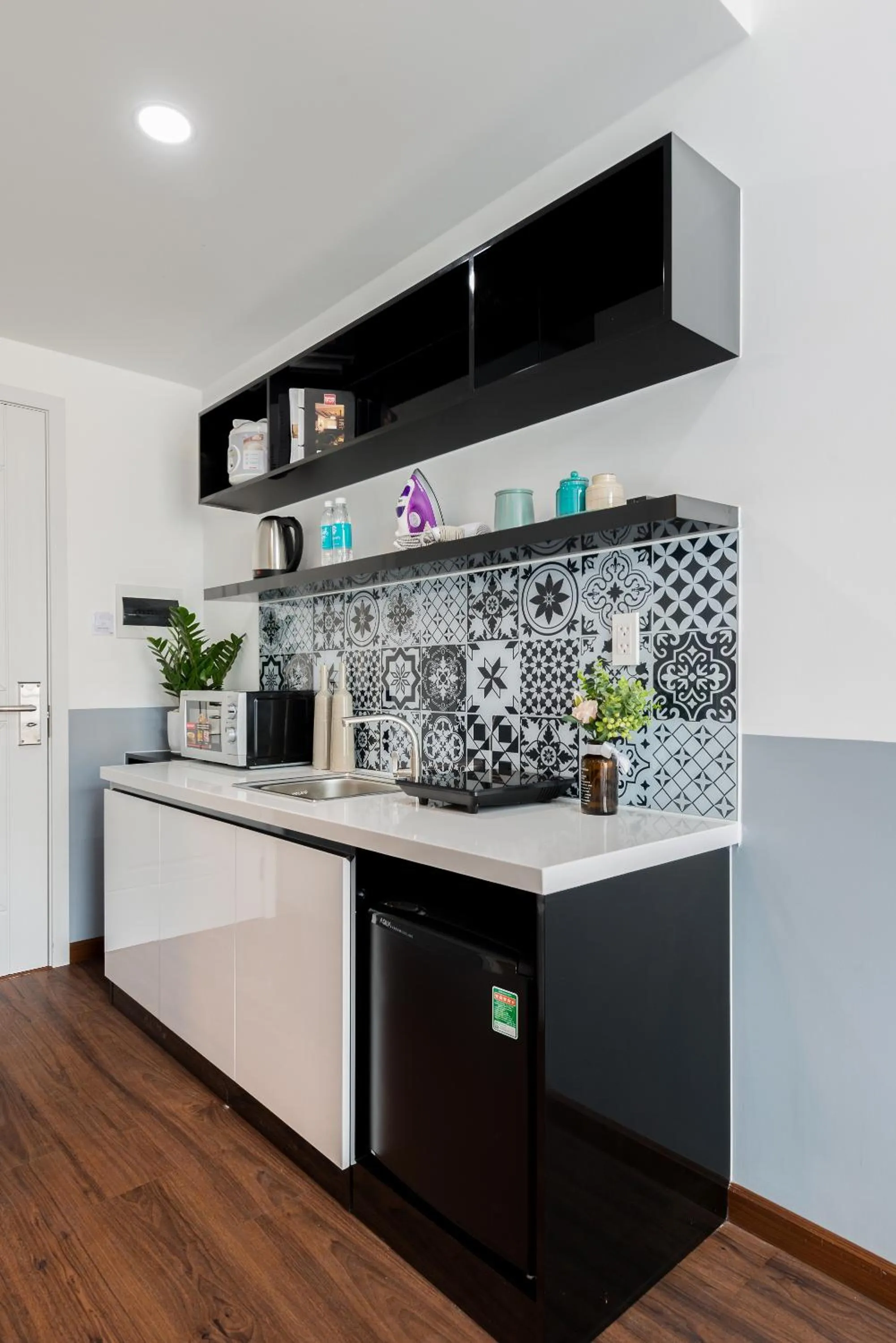 Kitchen or kitchenette in Cozrum Homes The Gallery Residence