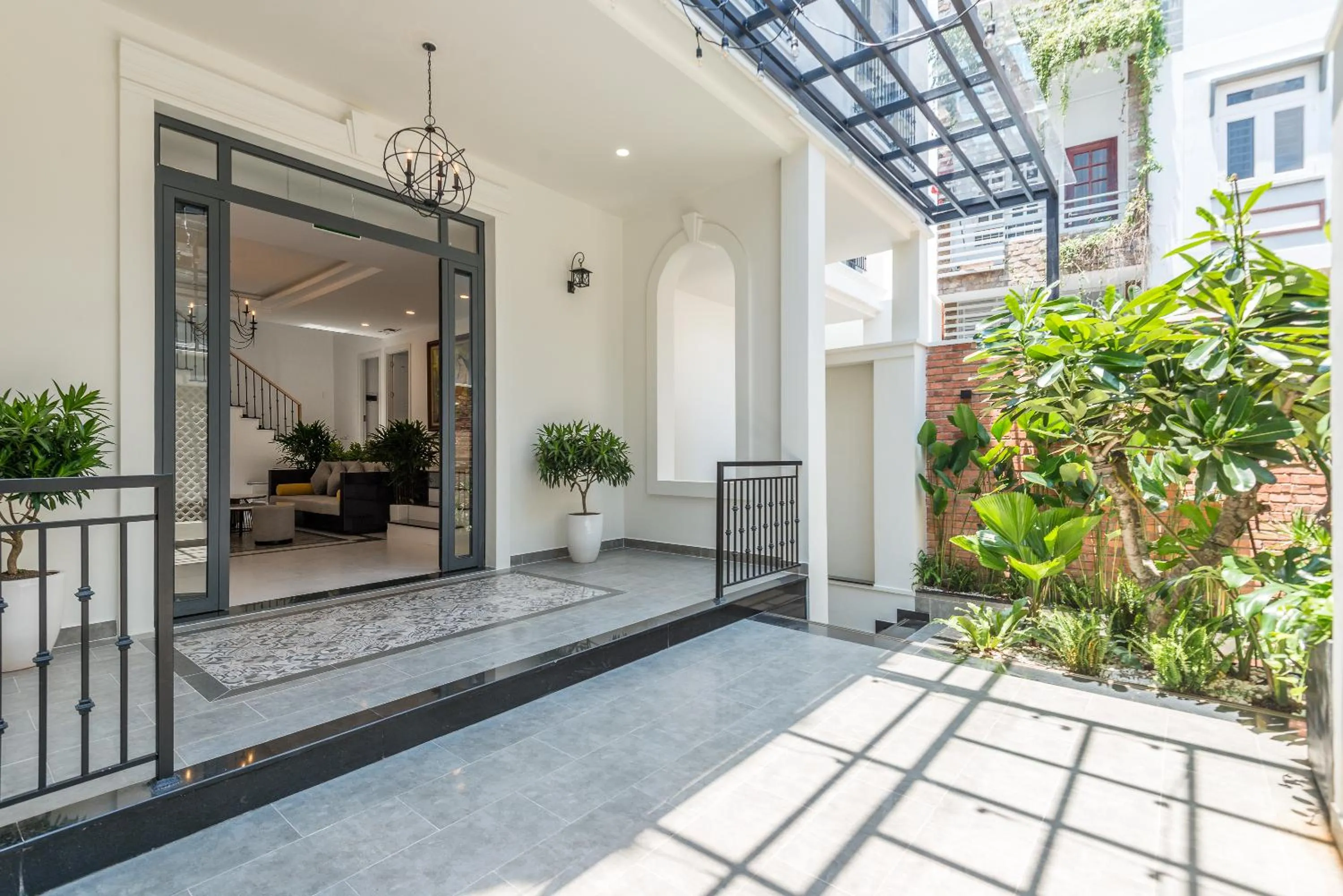 Facade/entrance in Cozrum Homes The Gallery Residence