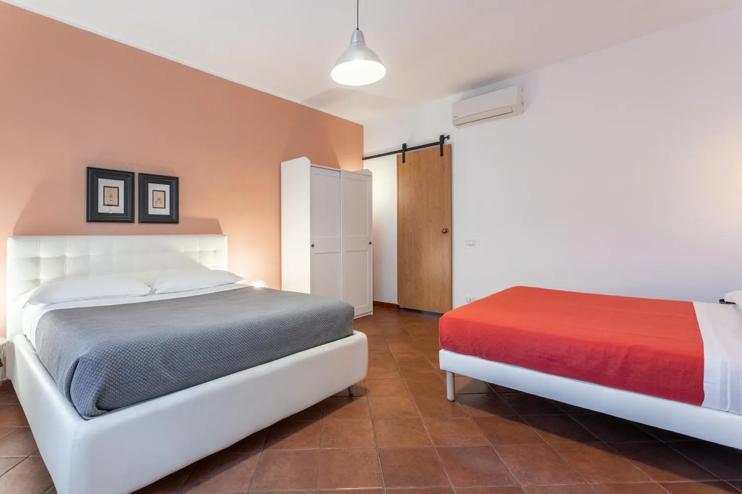 Bed in Giulia Apartment in Trastevere