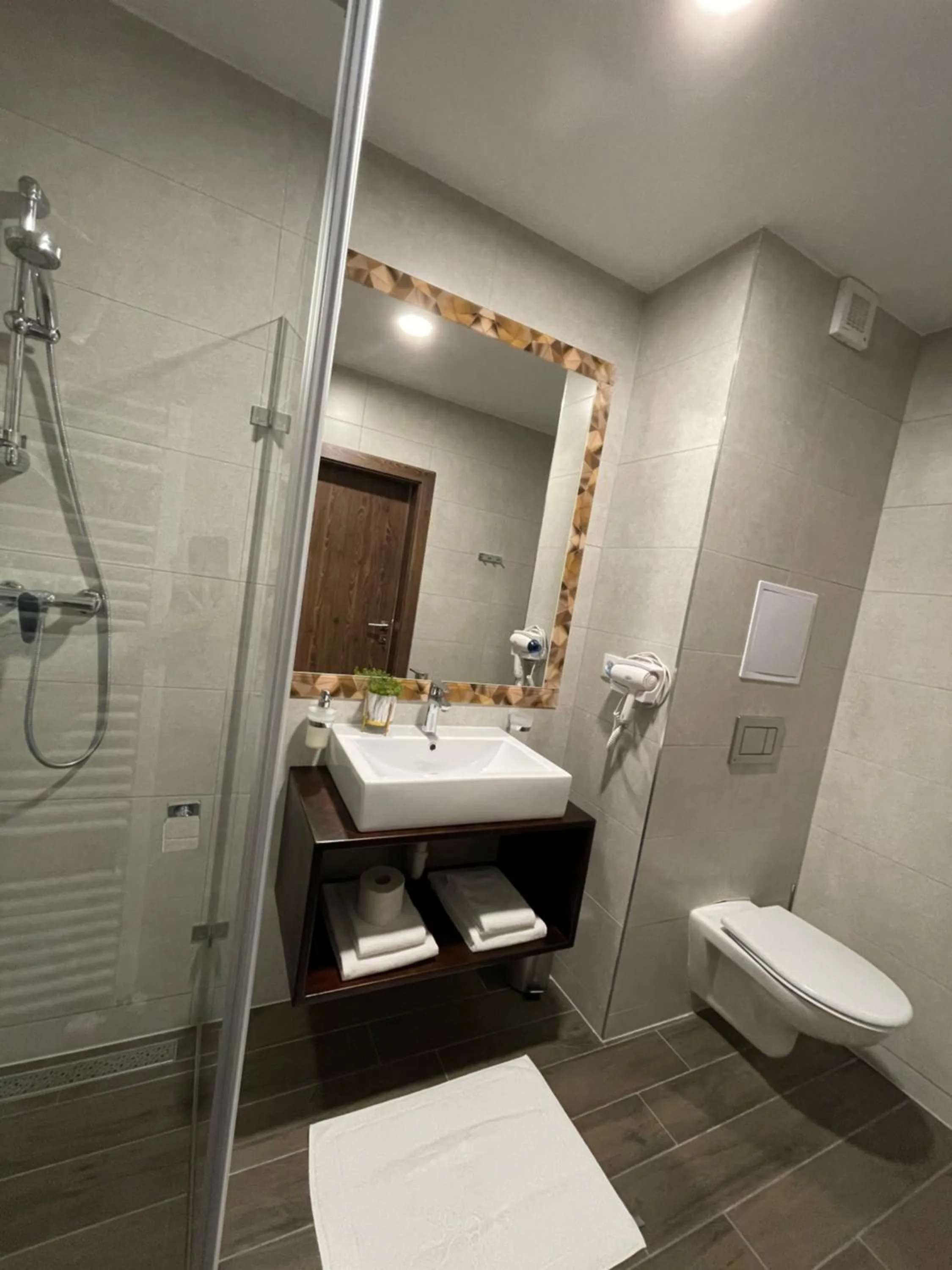 Hotel Slávia Svidník SPA & RESTAURANT