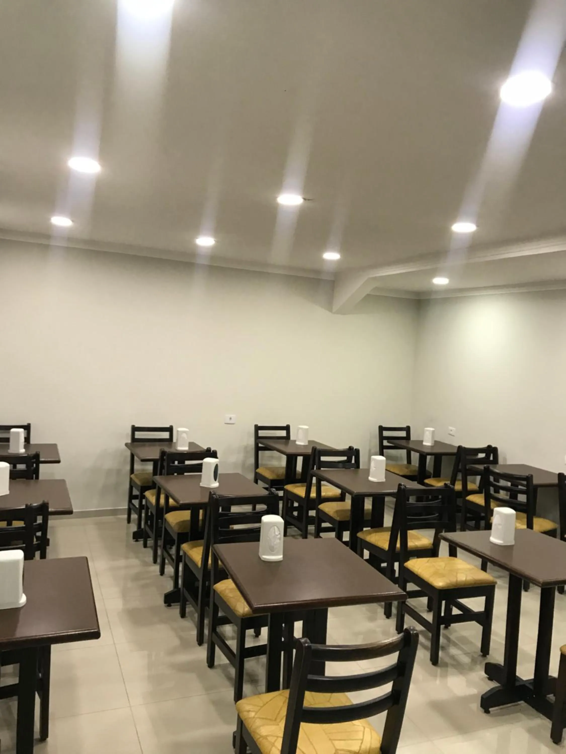 Restaurant/places to eat in Hotel Quintino