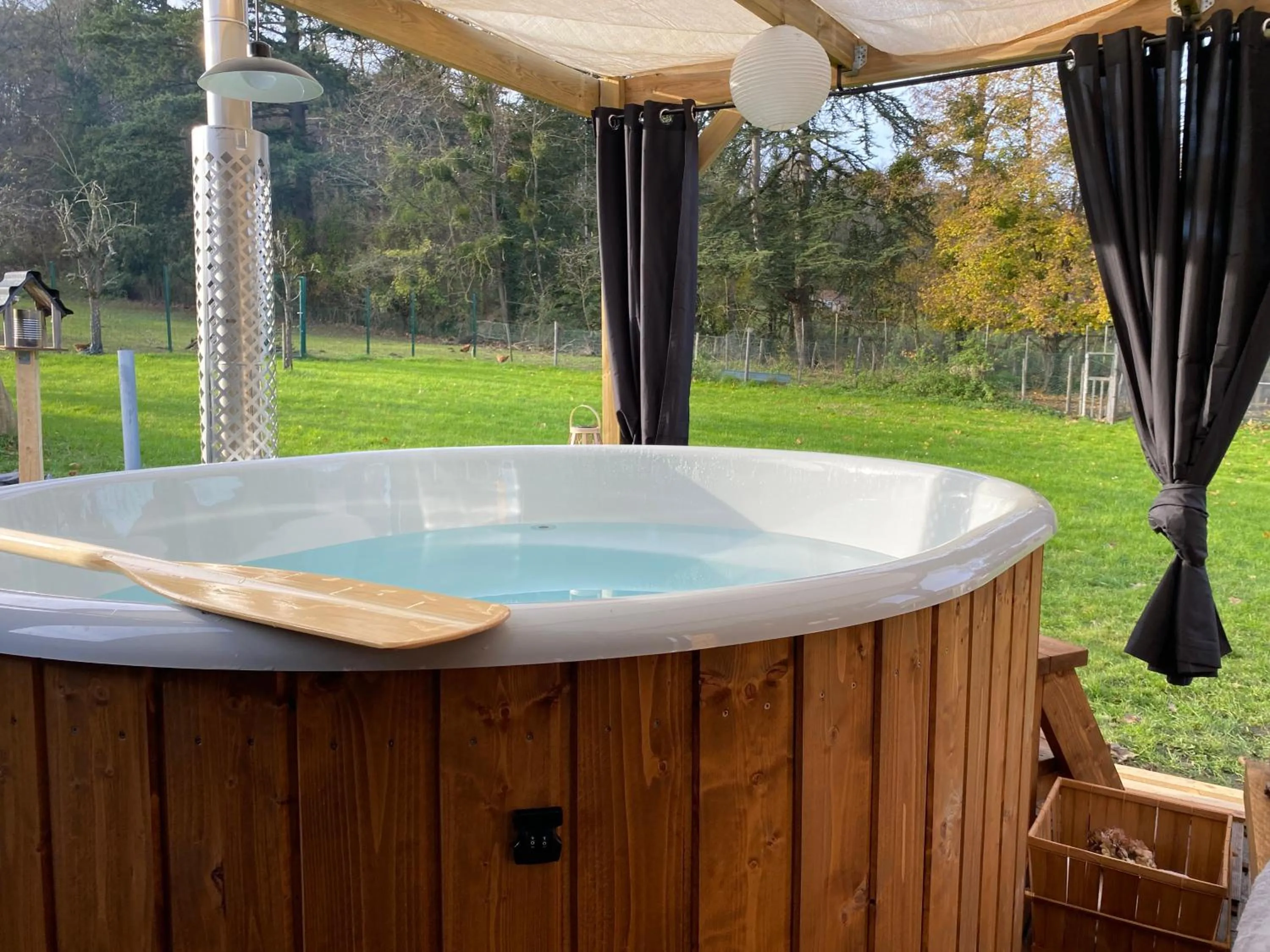 Hot Tub in Les Mariniers Chambres d'Hôtes -Guest House - Bain nordique en option