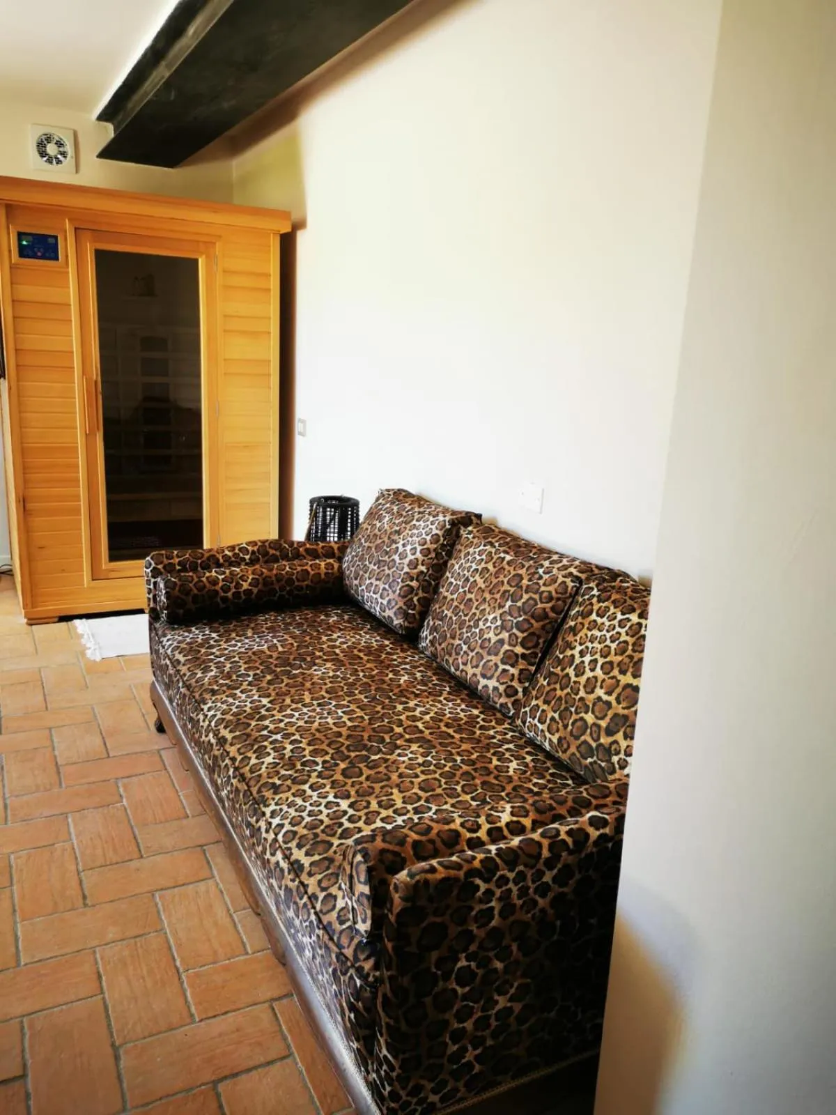 Sauna in Dolce Farnetta en-Suite Spa & Yoga