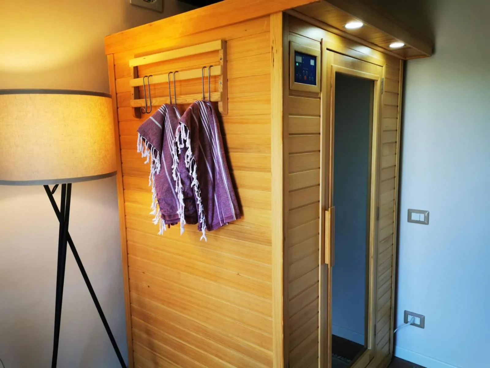 Sauna in Dolce Farnetta en-Suite Spa & Yoga