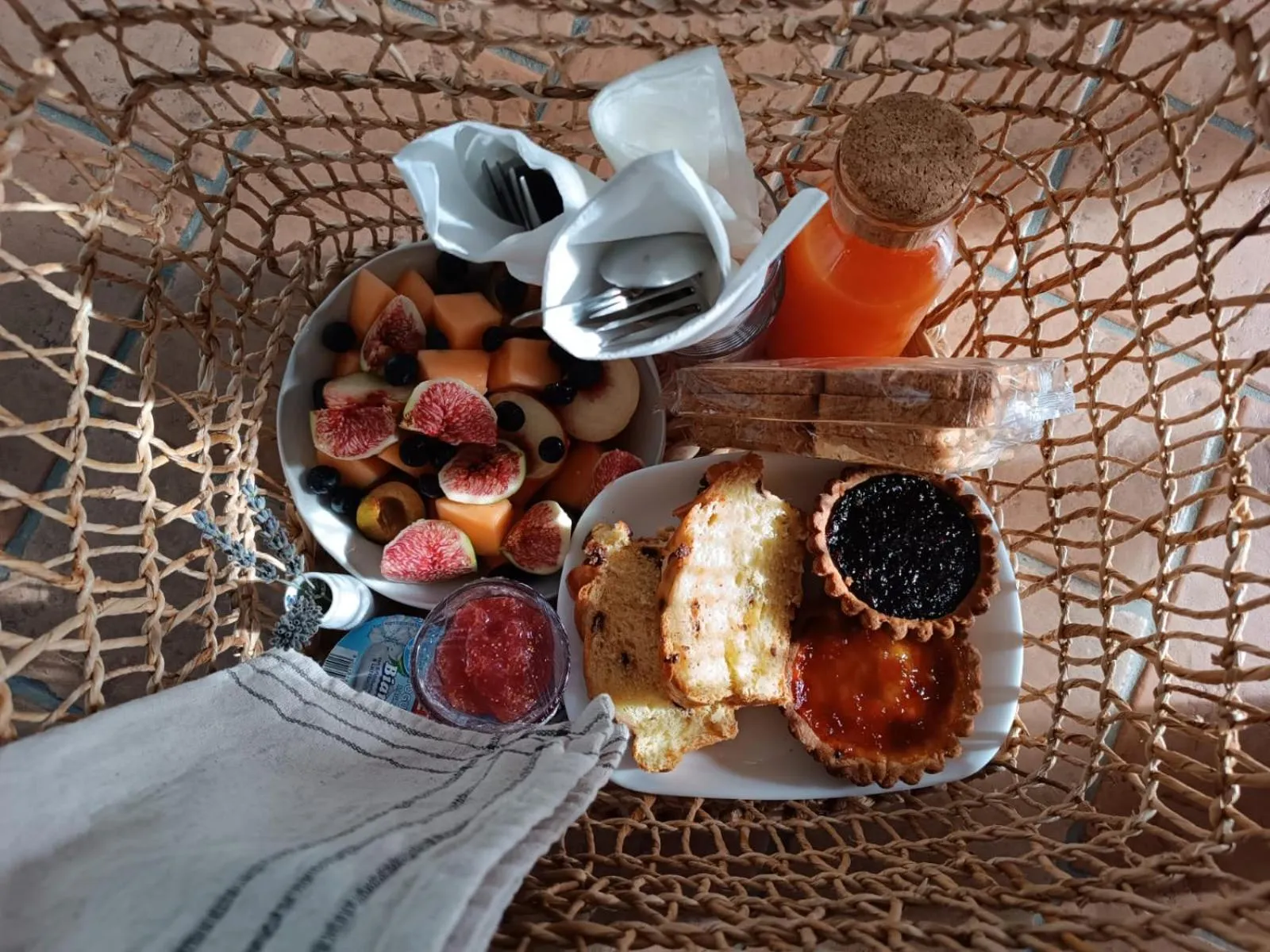 Breakfast in Dolce Farnetta en-Suite Spa & Yoga