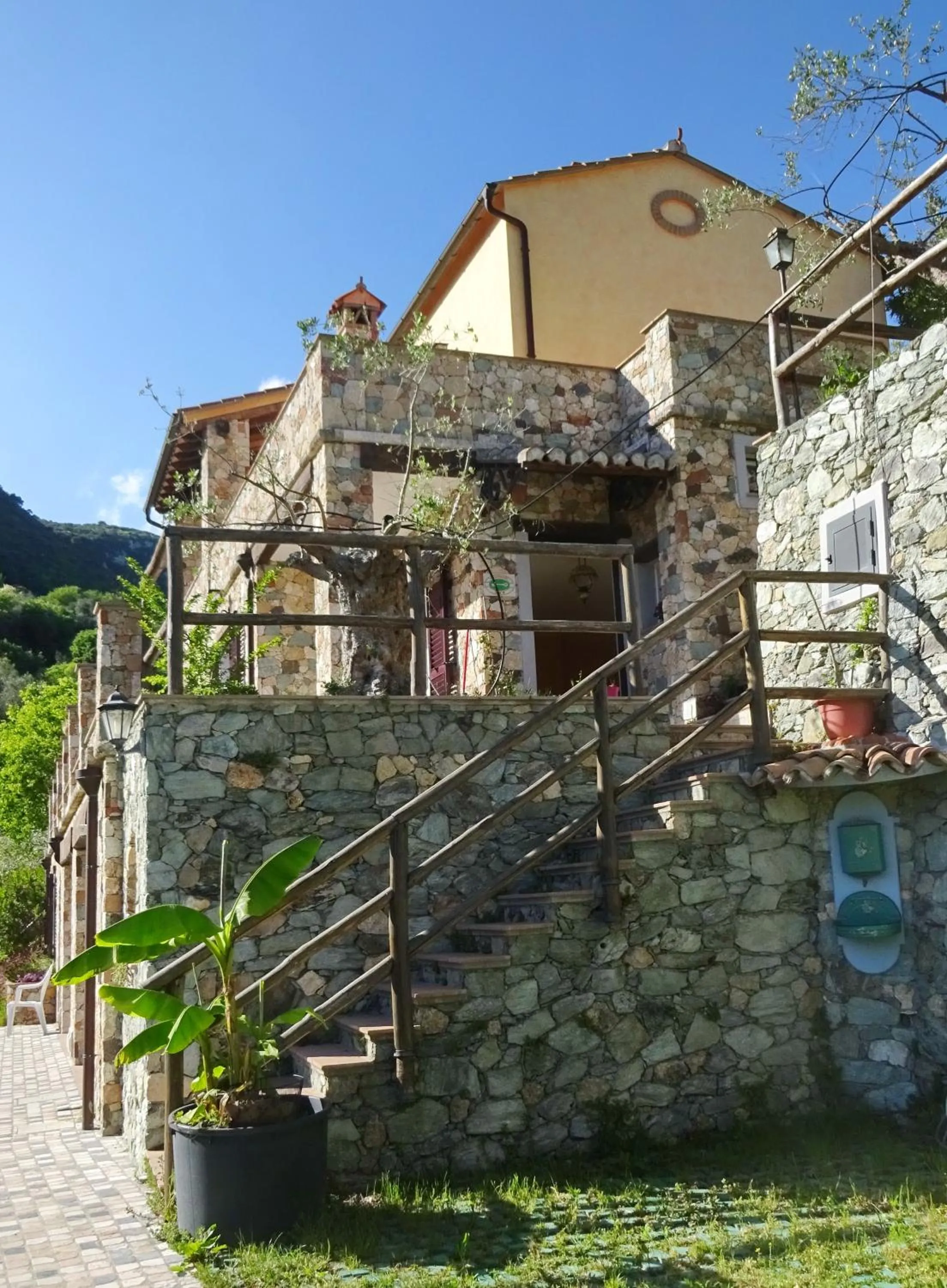 Facade/entrance in L'Allegra Brigata