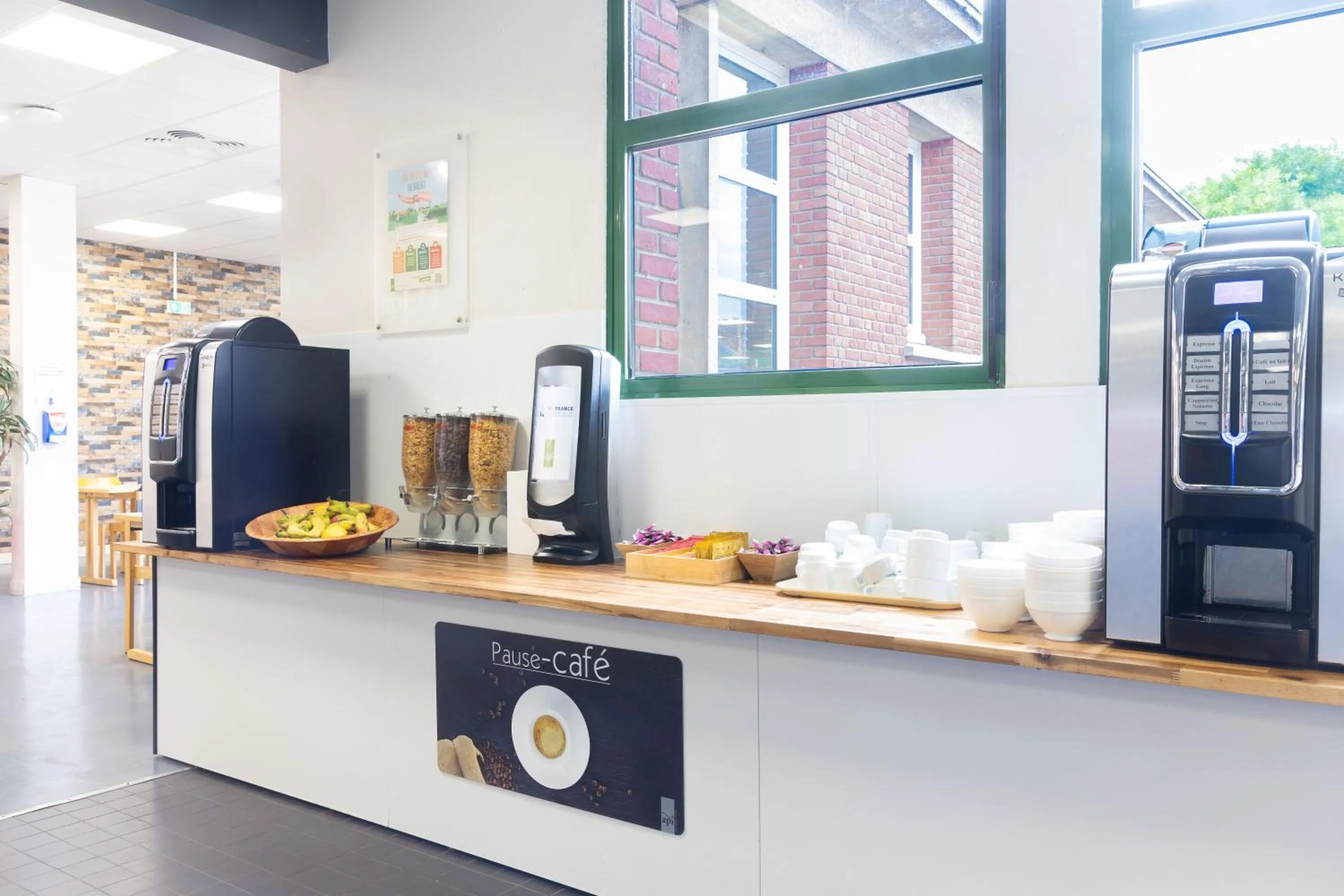 Breakfast in Auberge de Jeunesse HI Amiens