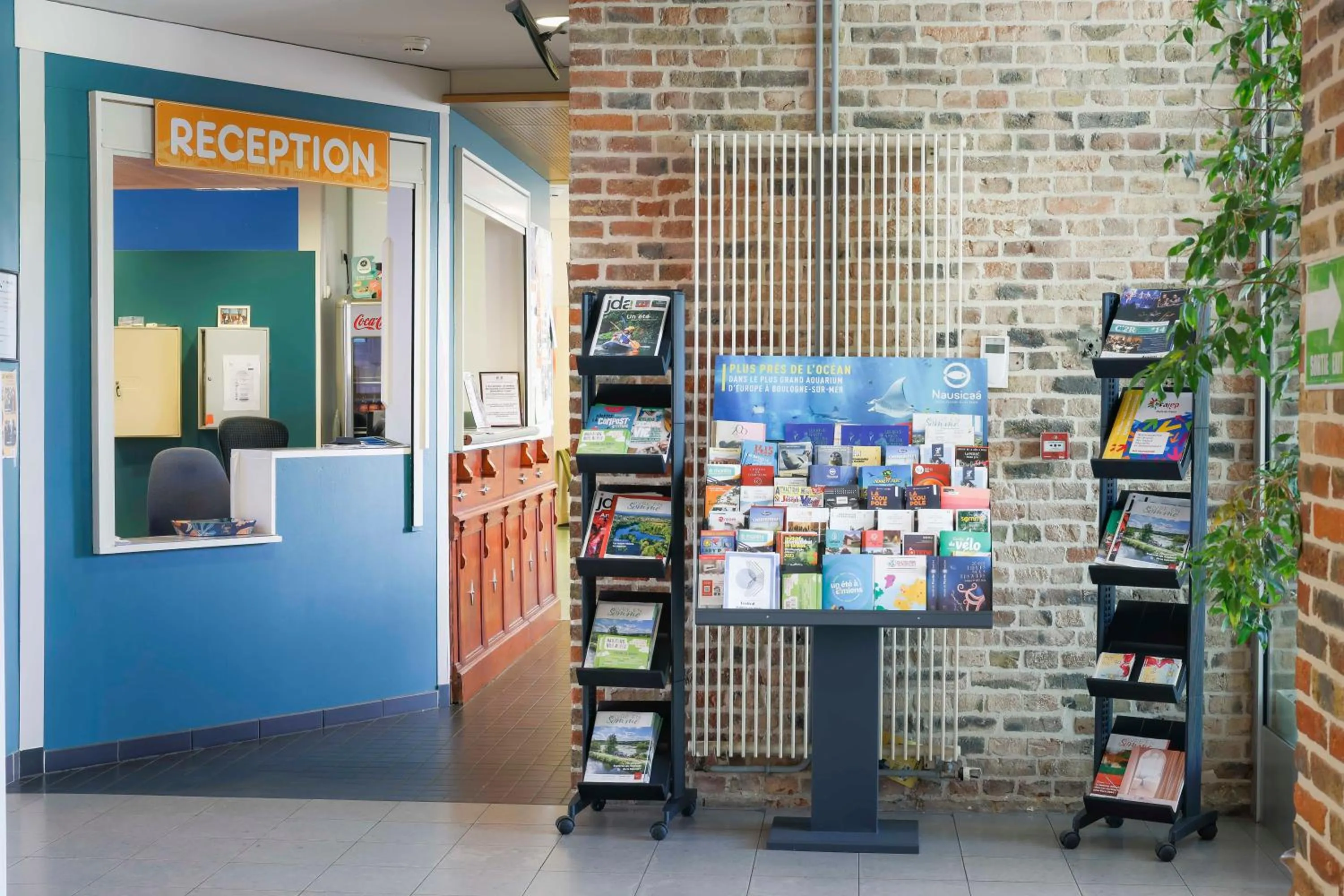 Lobby or reception in Auberge de Jeunesse HI Amiens