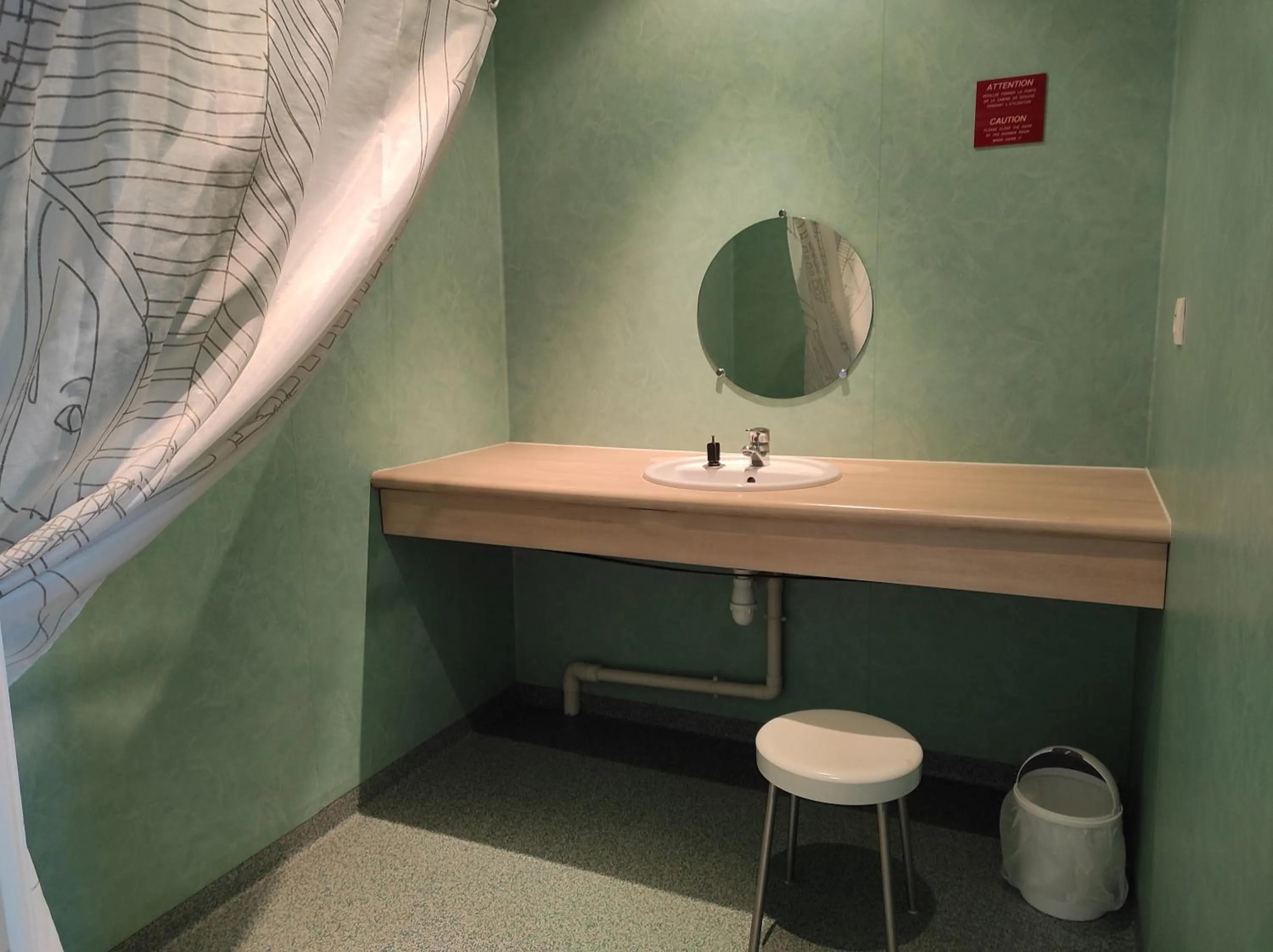 Bed in 4-Bed Female Dormitory Room in Auberge de Jeunesse HI Cherbourg