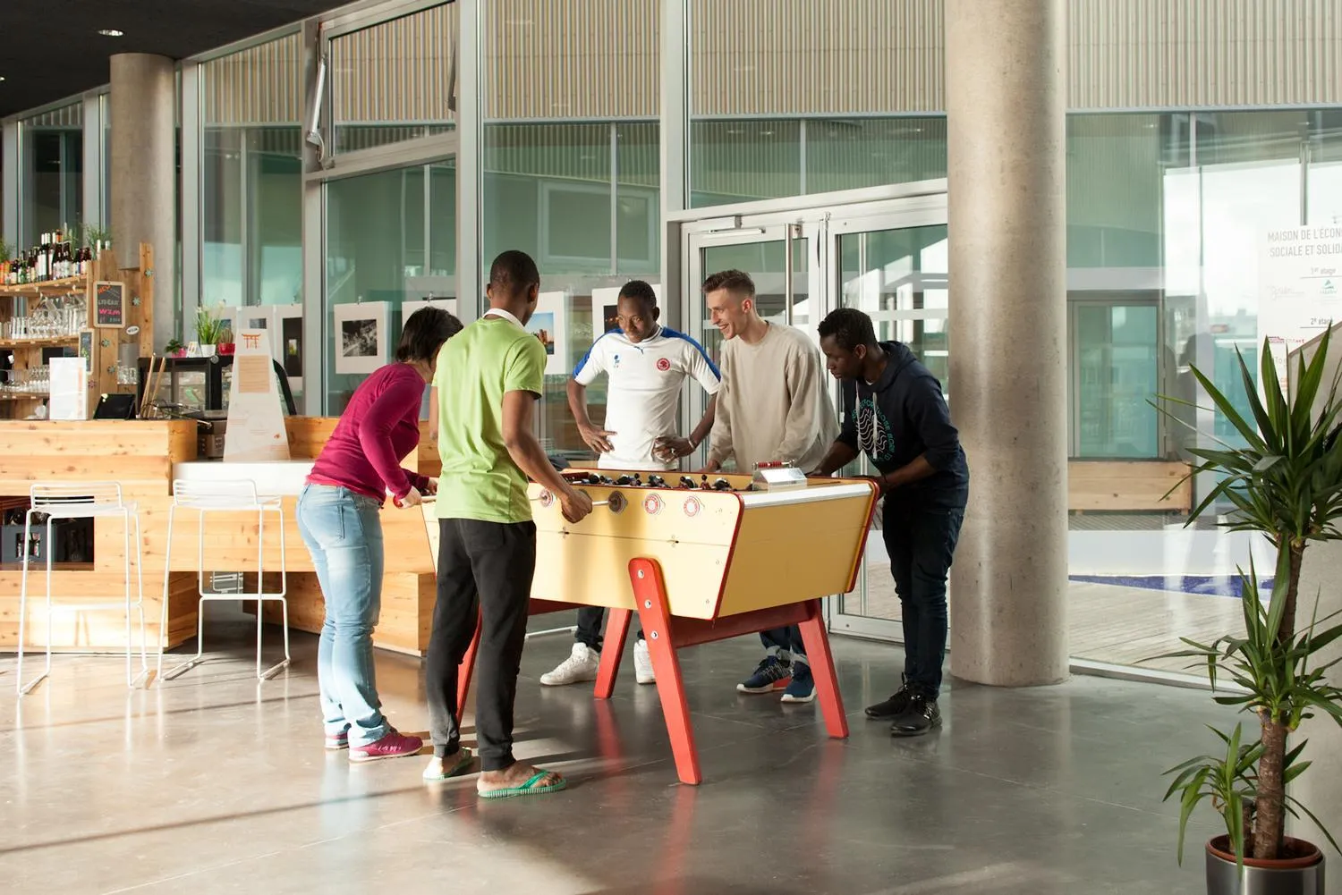 Game Room in Auberge de Jeunesse HI Lille