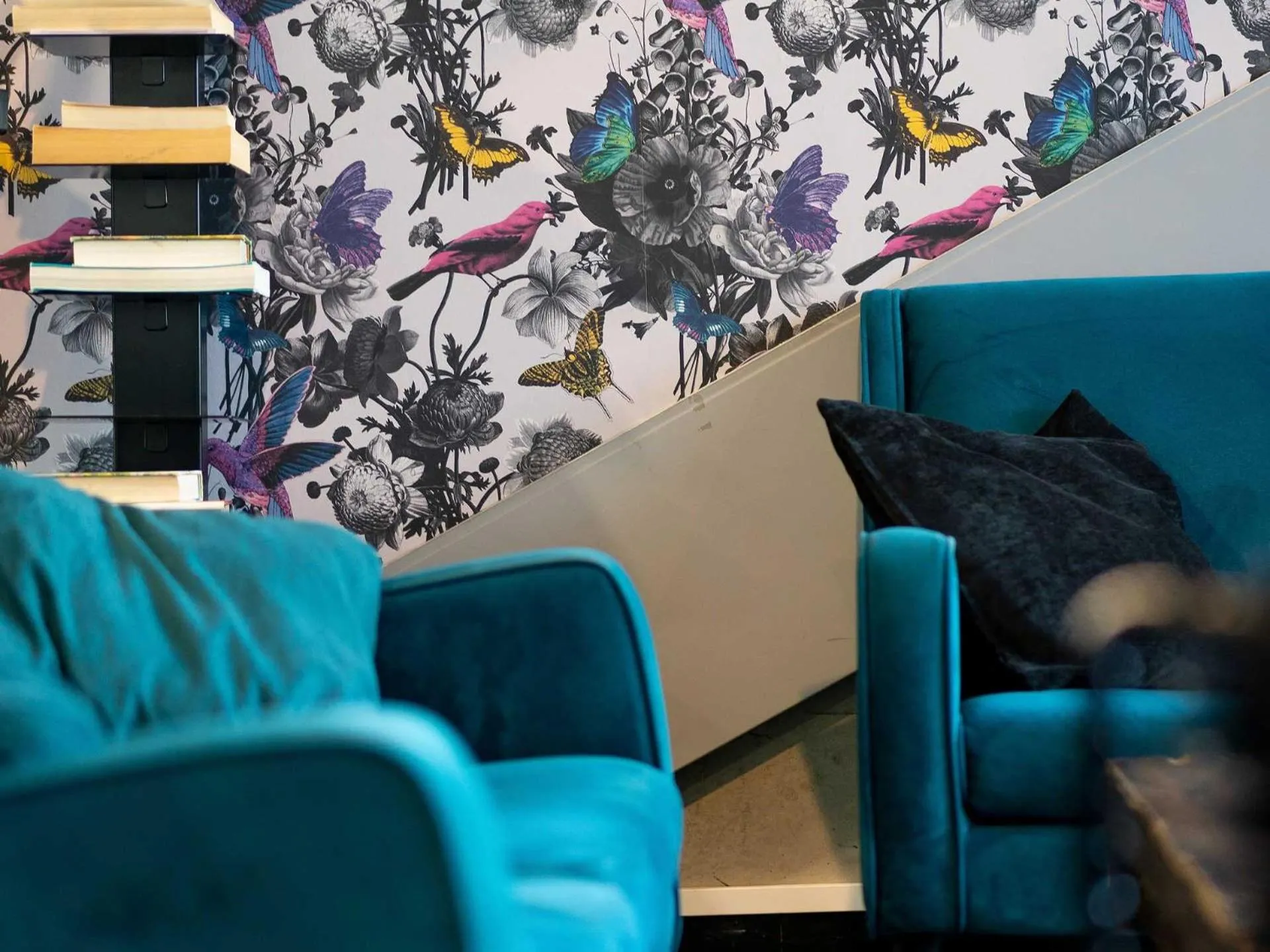 Seating area in Auberge de Jeunesse HI Lille