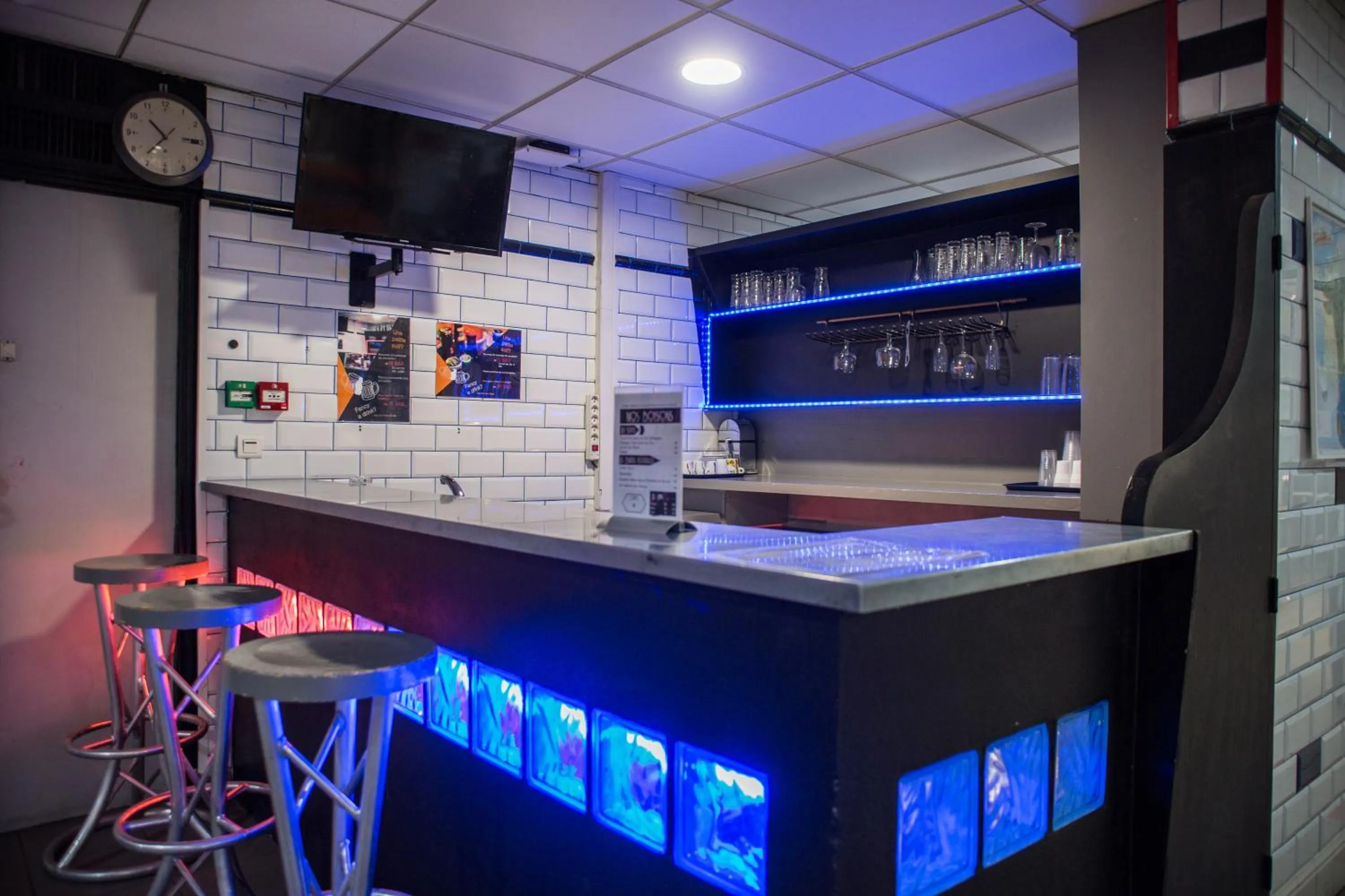 Lounge or bar in Auberge de Jeunesse HI Paris Le d'Artagnan