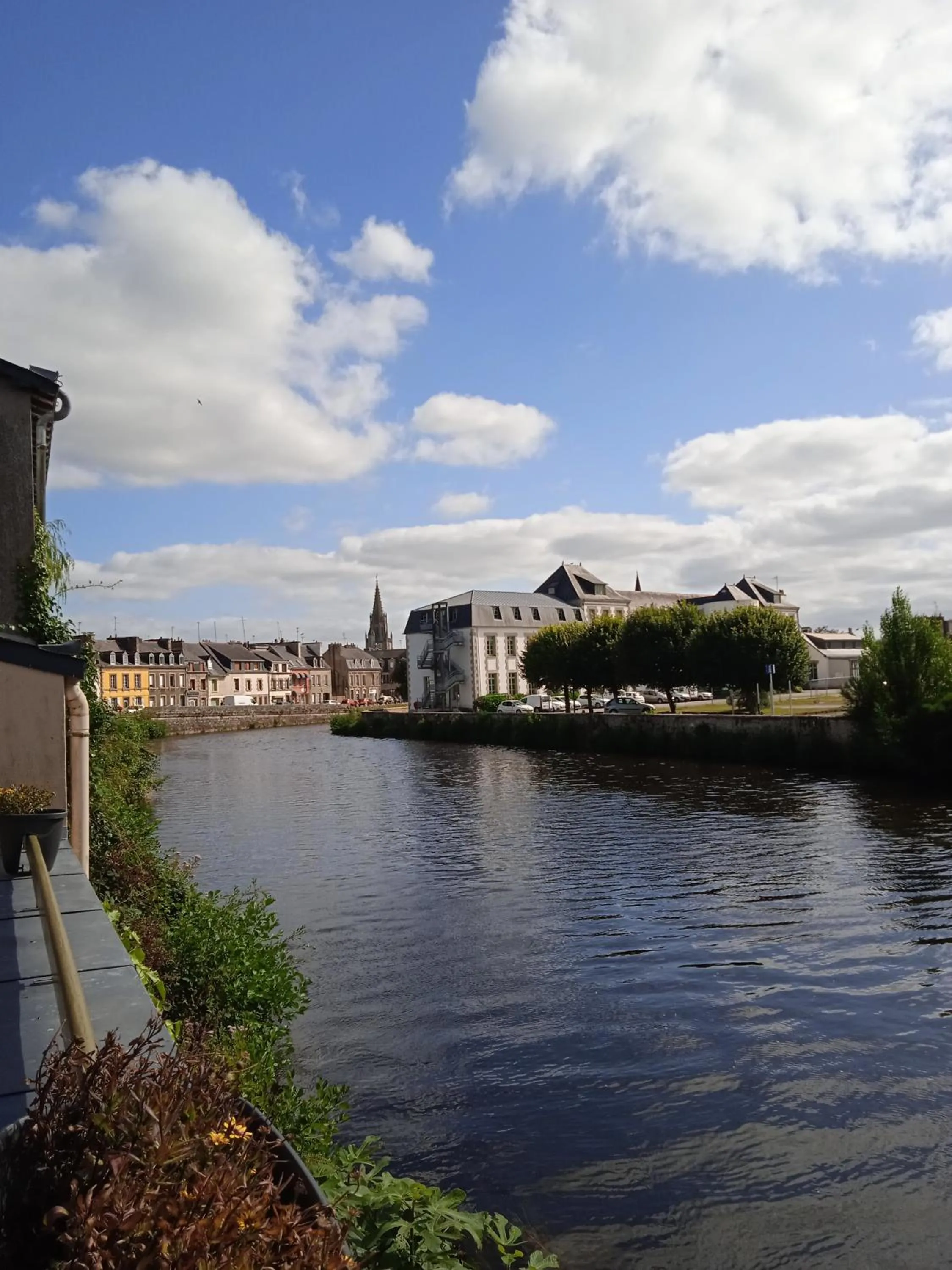 City view in Auberge de Jeunesse HI Pontivy