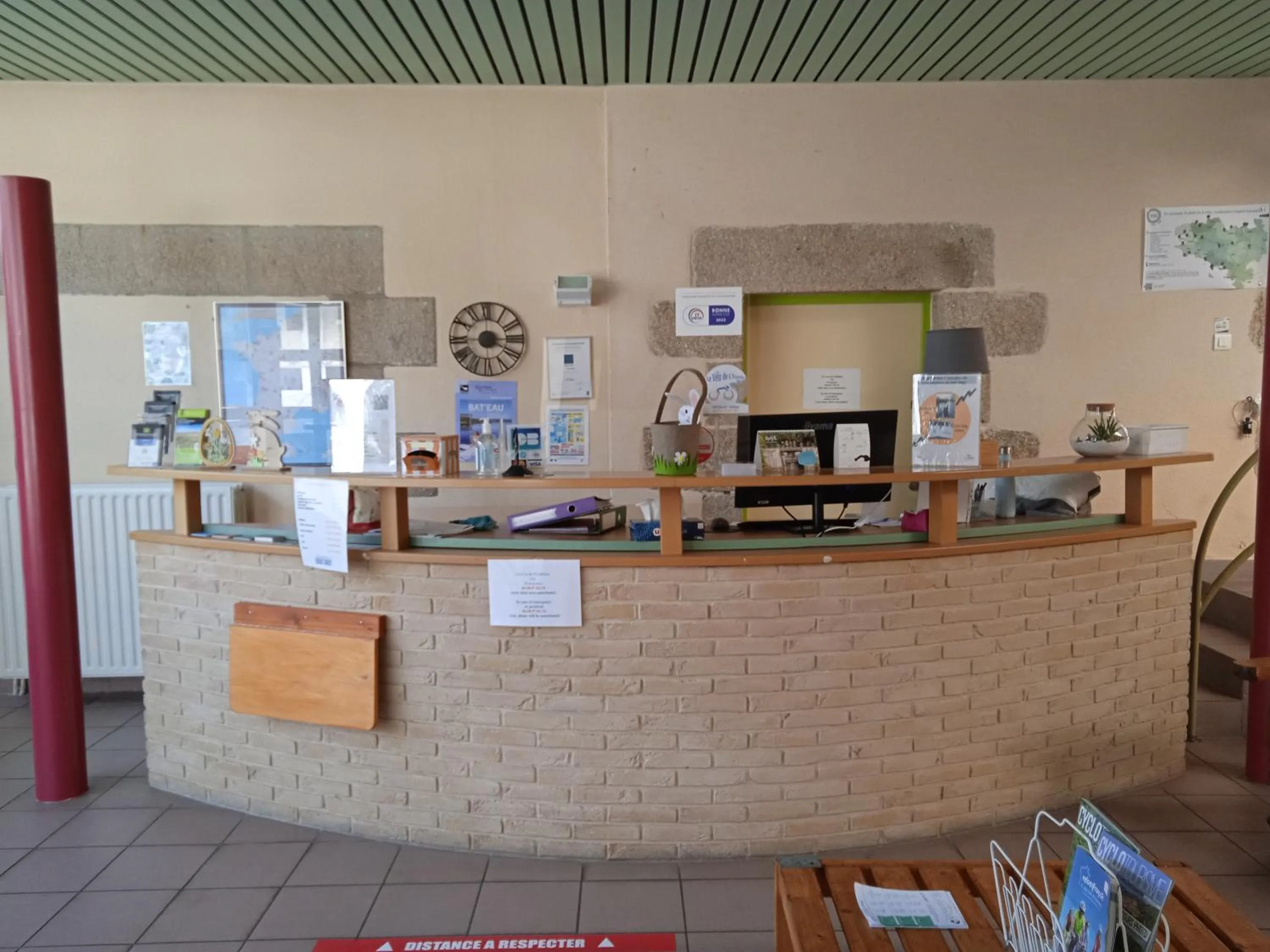 Property building in Auberge de Jeunesse HI Pontivy