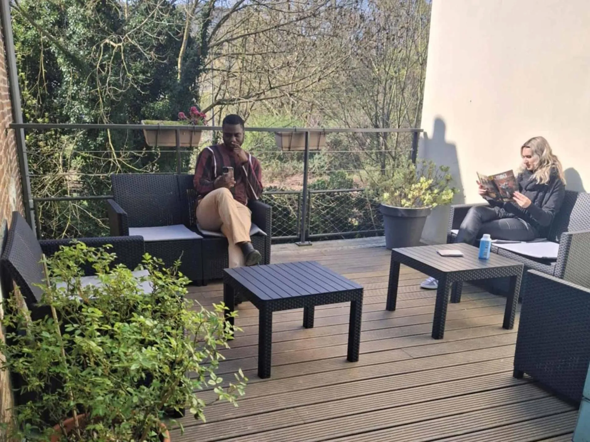 Patio in Auberge de Jeunesse HI Rouen