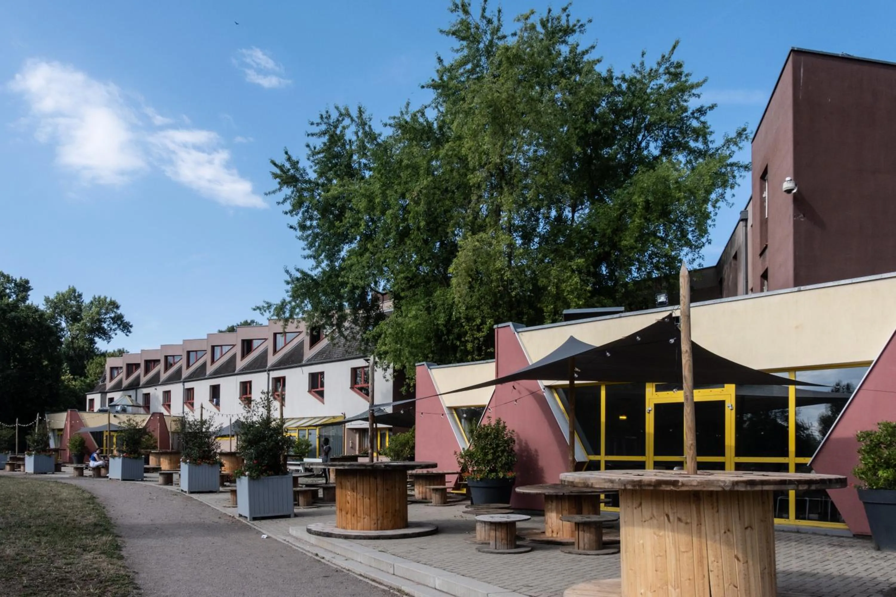 Property building in Auberge de Jeunesse HI Strasbourg 2 Rives