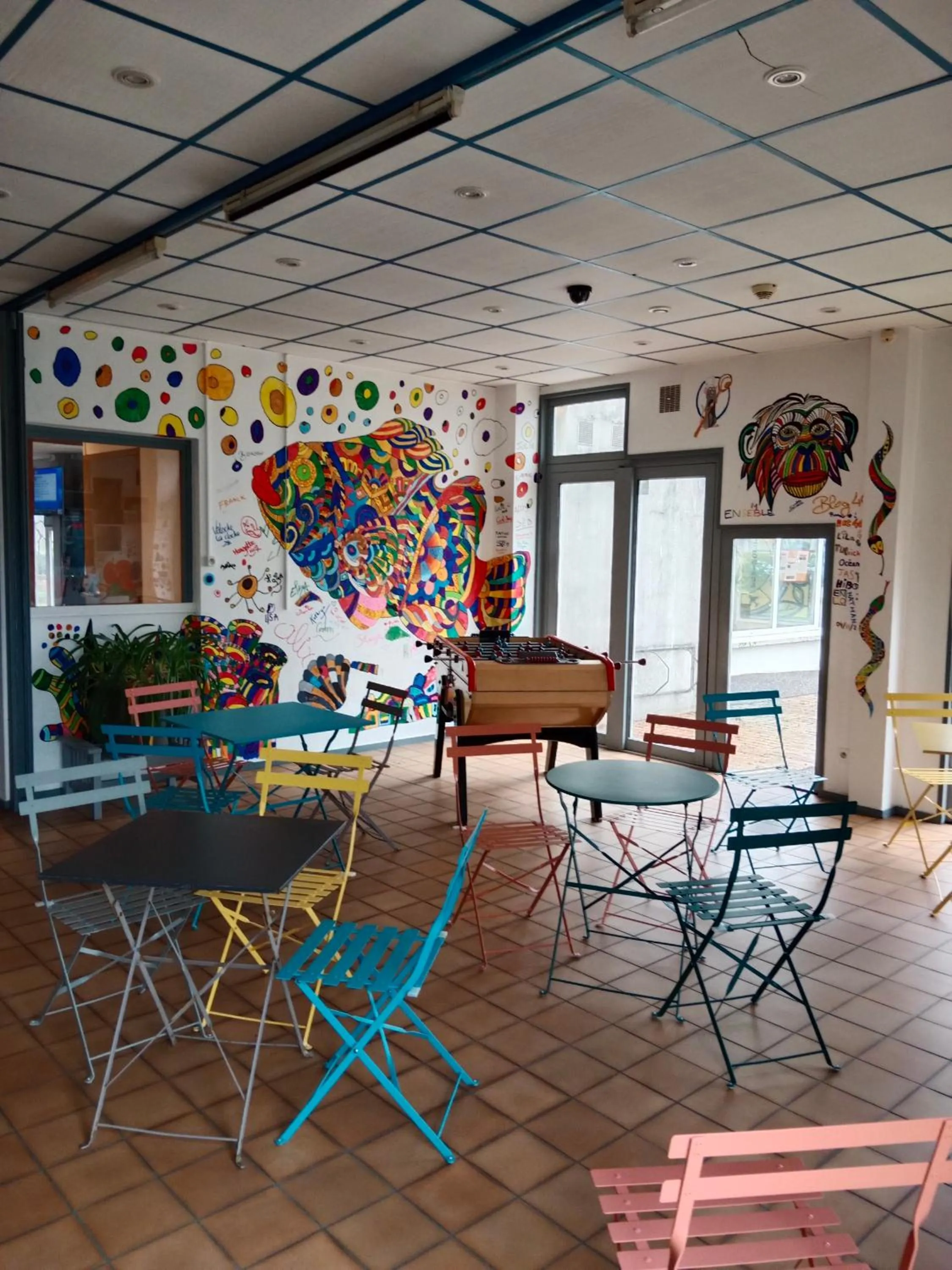 Living room in Auberge de Jeunesse HI Boulogne-sur-Mer