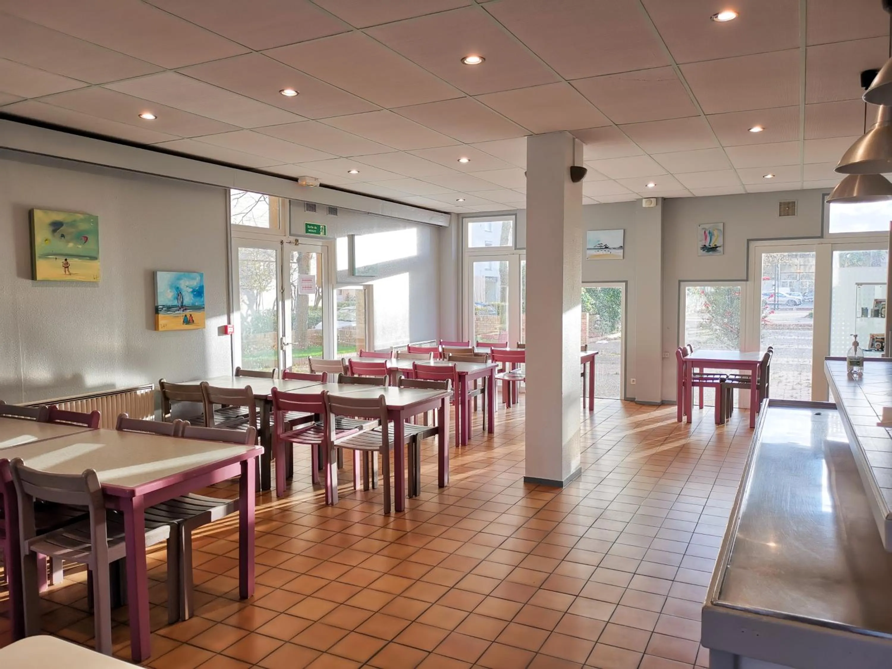 Restaurant/places to eat in Auberge de Jeunesse HI Boulogne-sur-Mer
