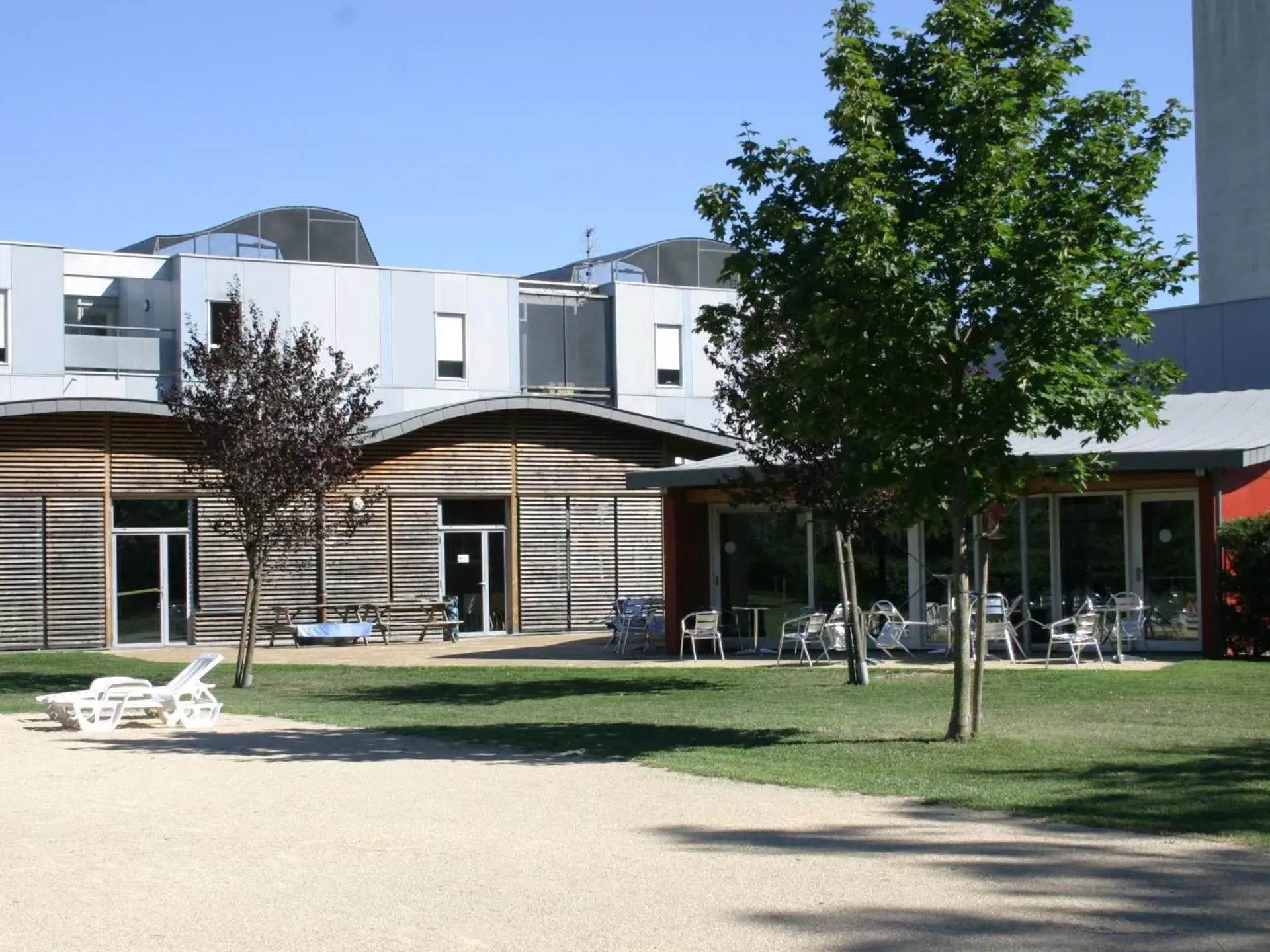 Bed in 6-Bed Female Dormitory – Shared Bathroom in Auberge de Jeunesse HI Grenoble Bed in 6-Bed Female Dormitory – Shared Bathroom in Auberge de Jeunesse HI Grenoble