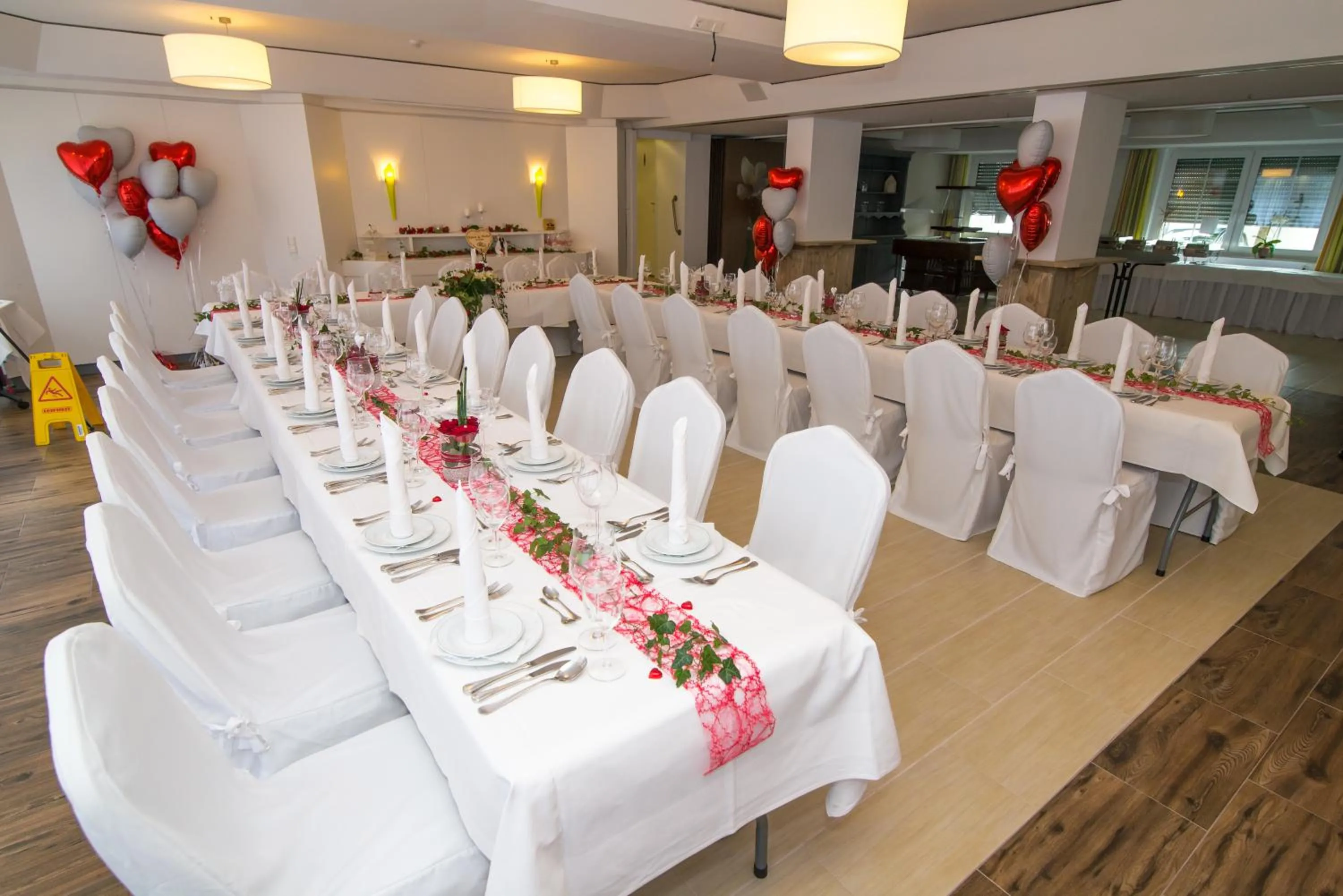 Restaurant/places to eat in Hotel-Restaurant Osterather Hof