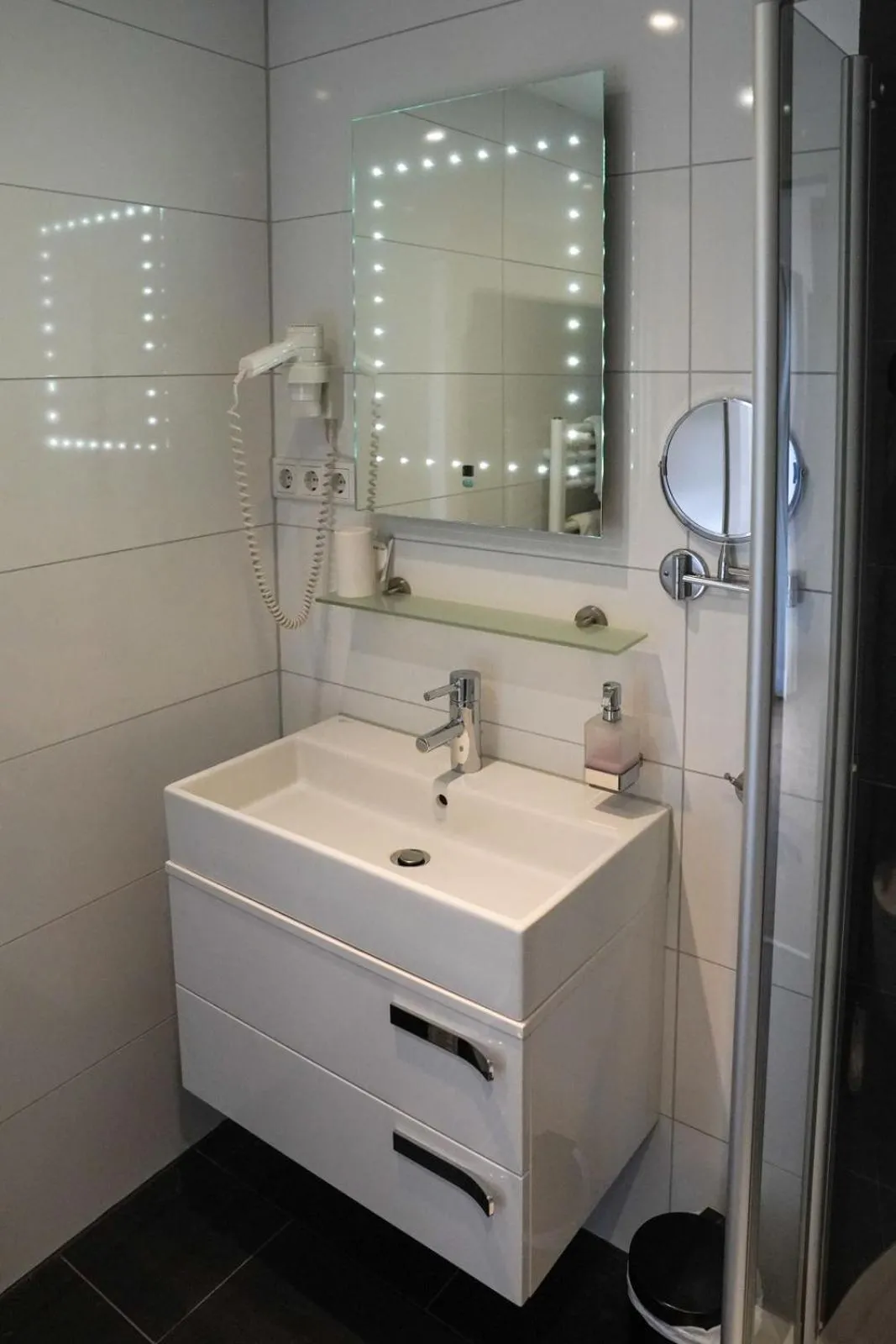 Bathroom in Hotel-Restaurant Osterather Hof