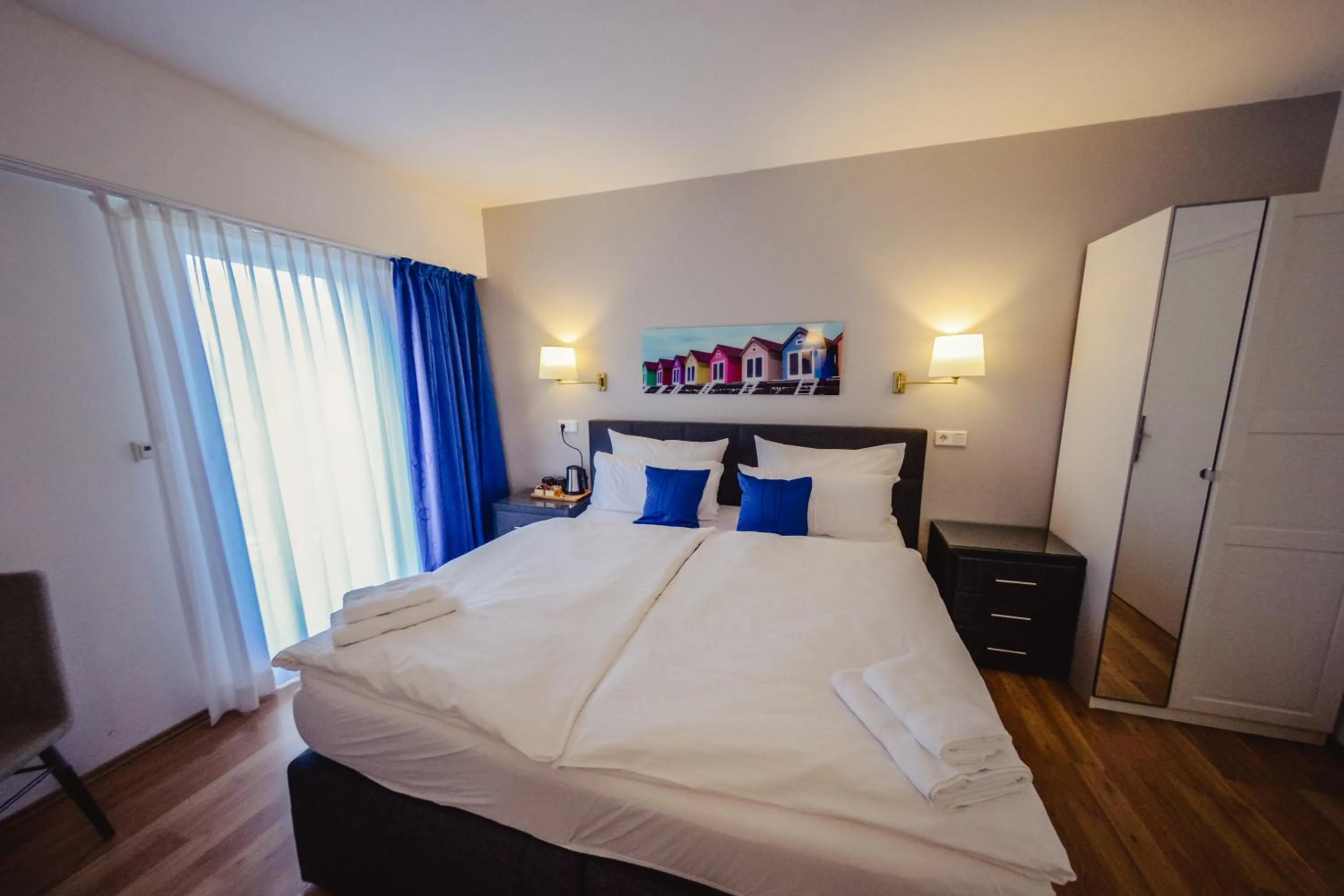Bedroom, Bed in Hotel-Restaurant Osterather Hof