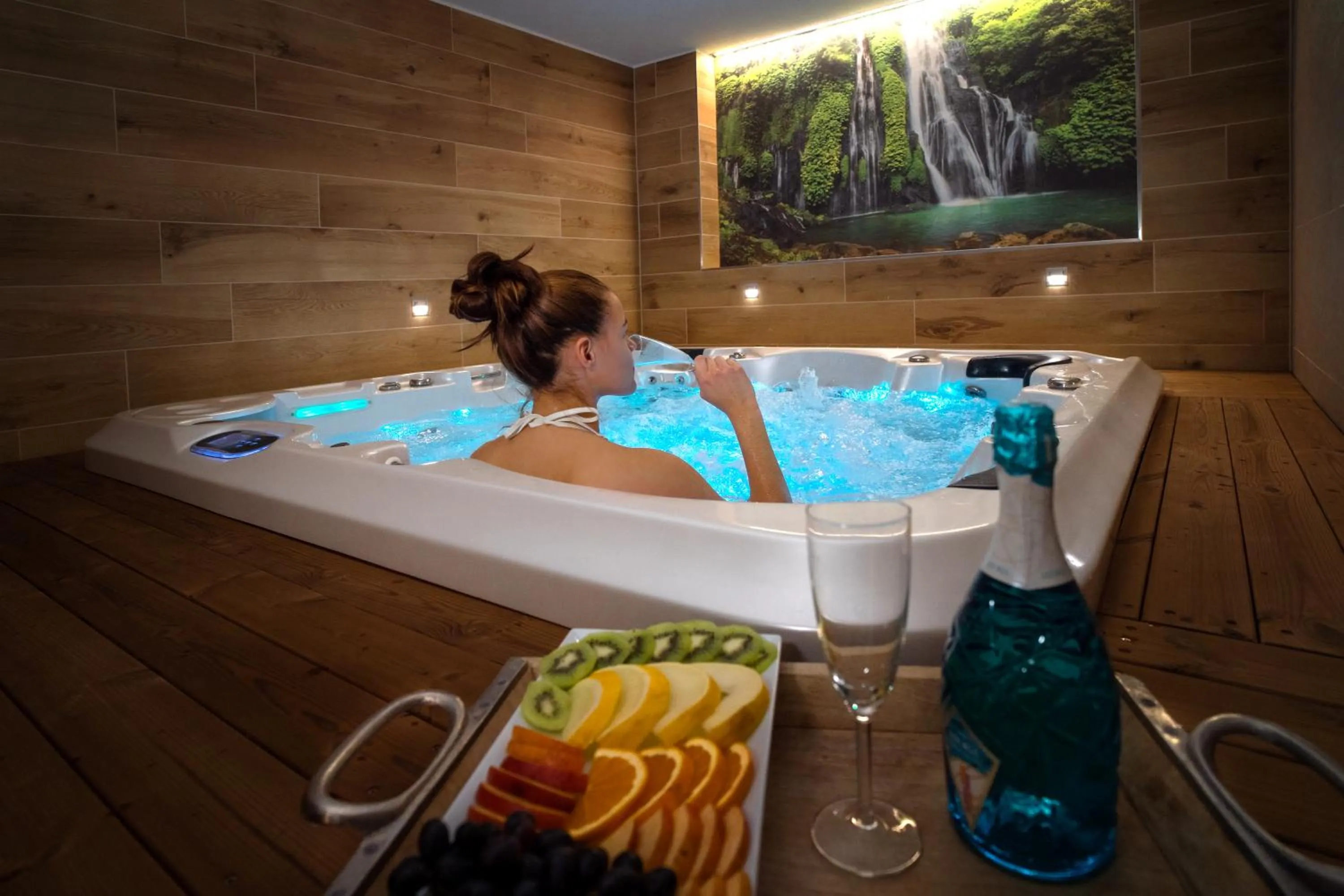 Hot Tub in Hotel Smrž