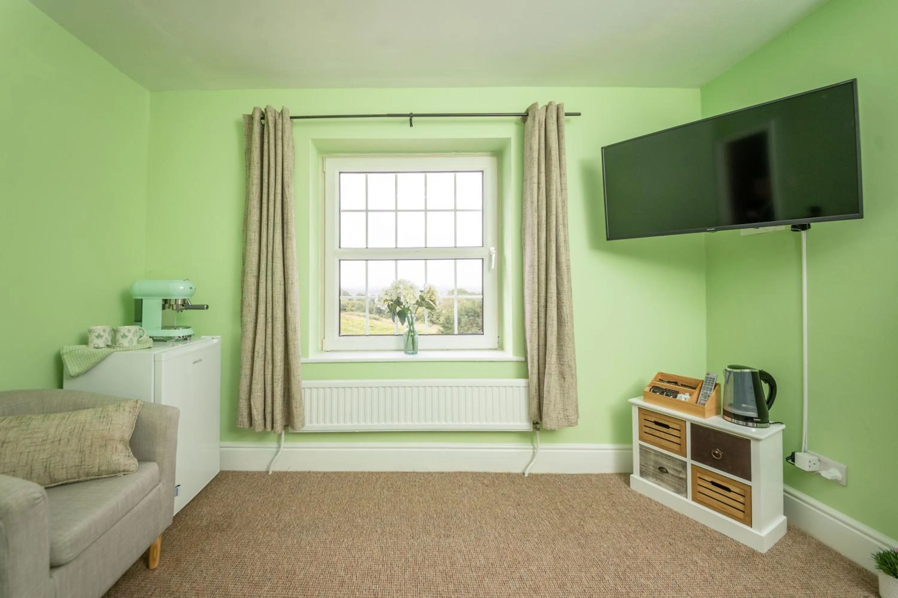 Living room in Rising Sun Pub, Restaurant and Rooms