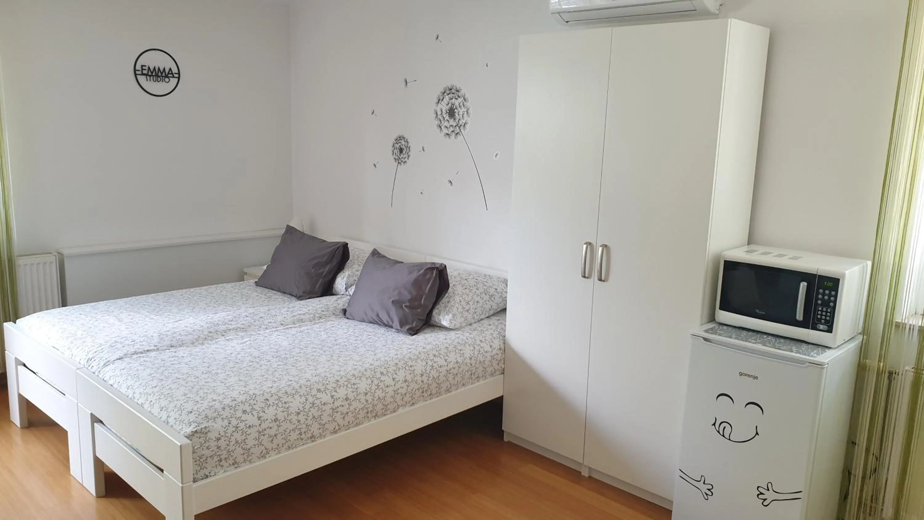 Studio EMMA Ljubljana - FREE parking, AC, Wifi
