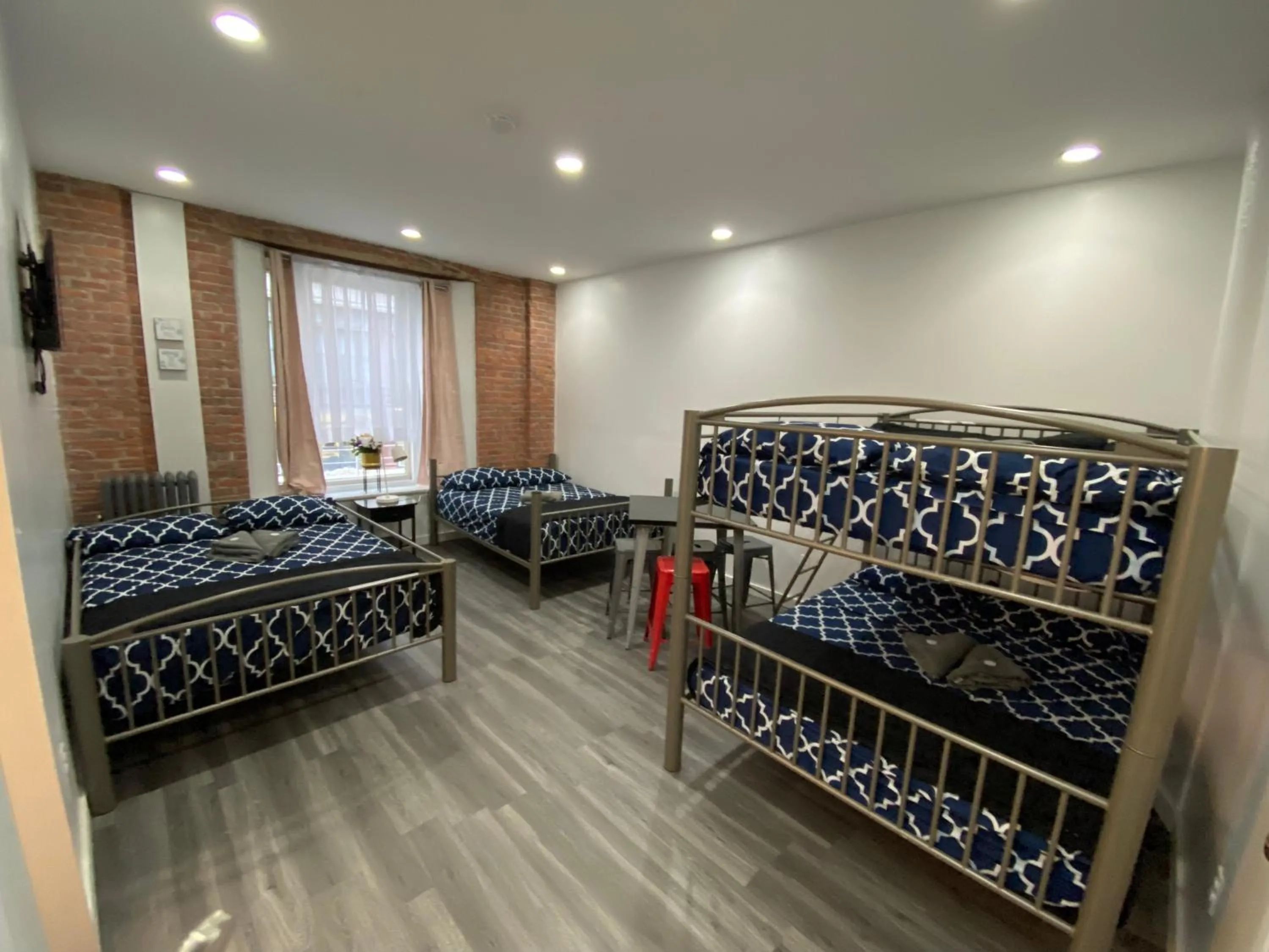 Bed in 31 Street Broadway Hotel