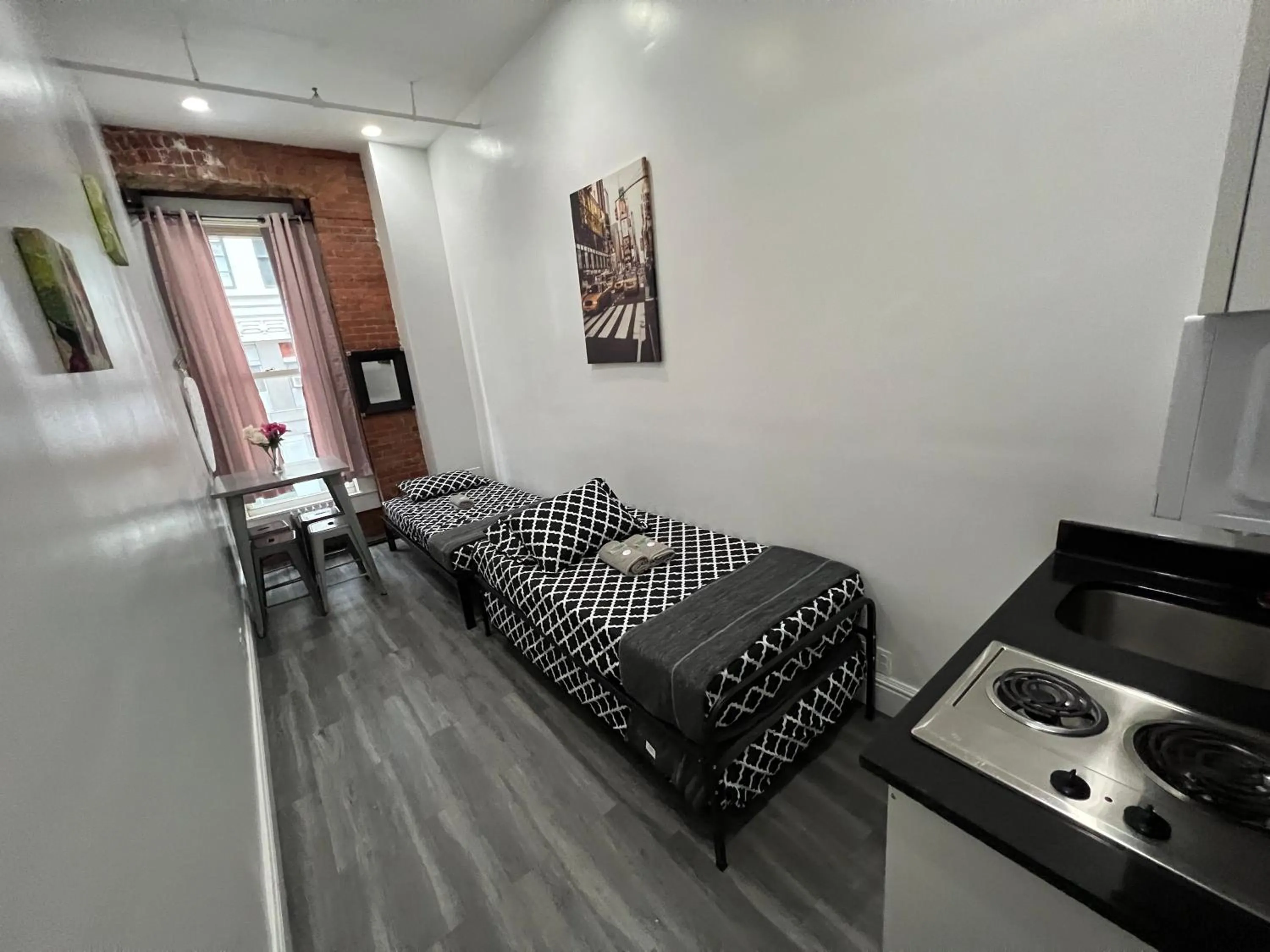 Bed in 31 Street Broadway Hotel