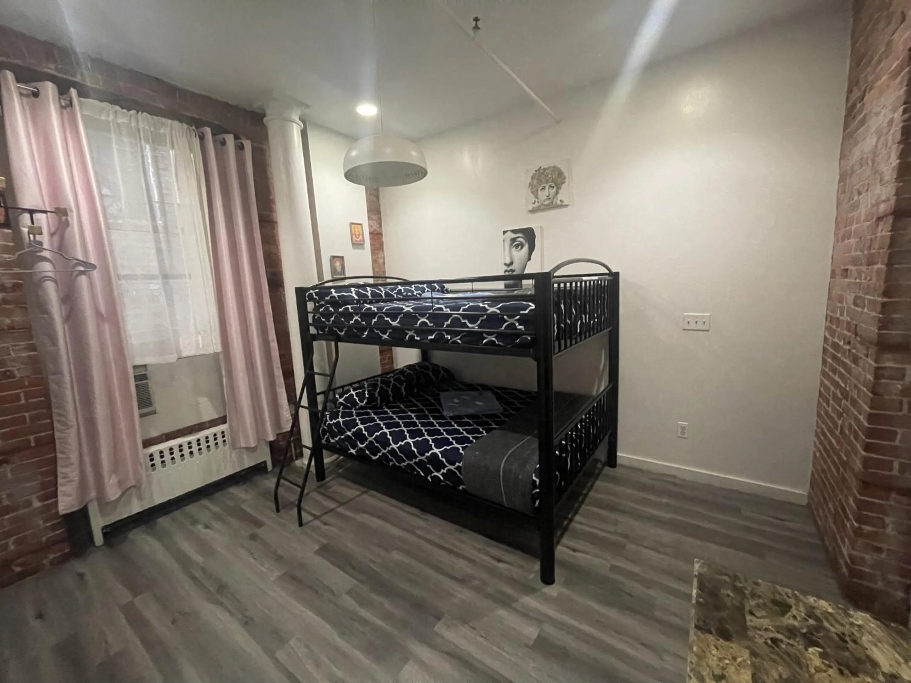 Bed in 31 Street Broadway Hotel