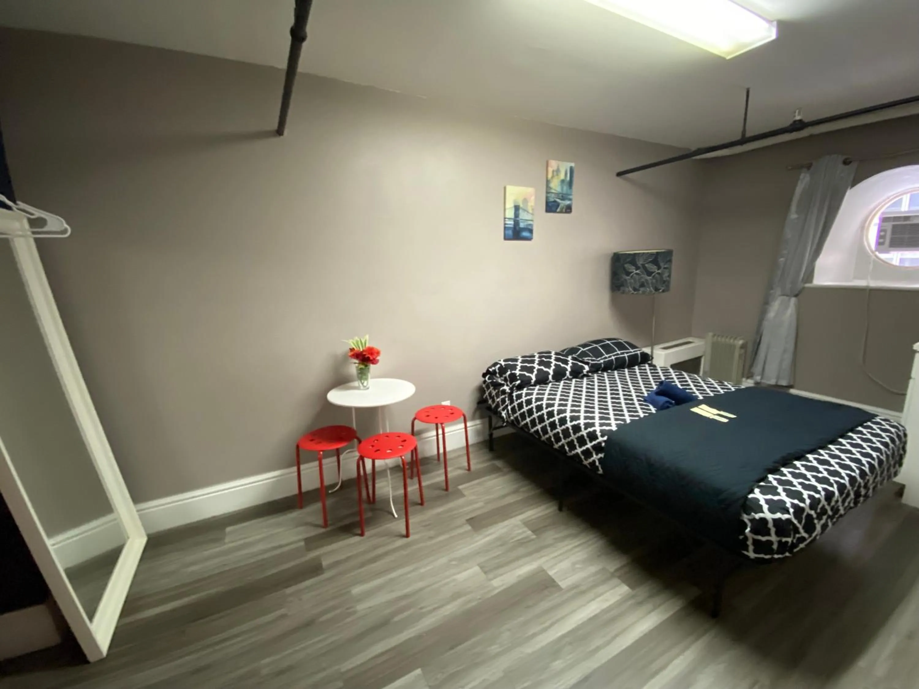 Bed in 31 Street Broadway Hotel