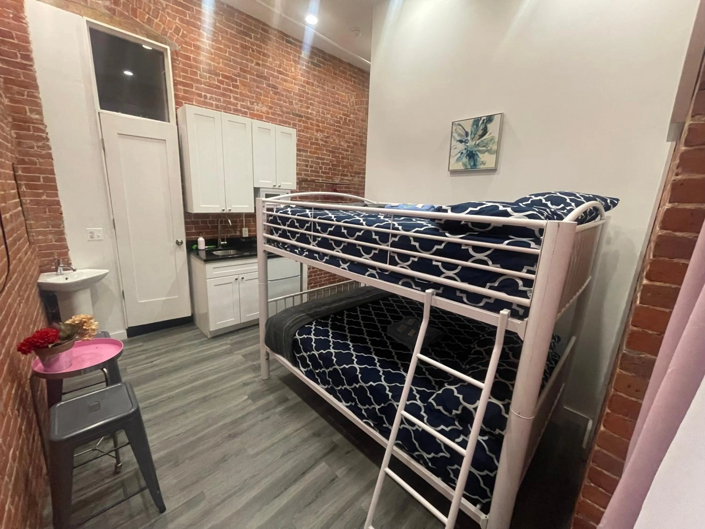 Bed in 31 Street Broadway Hotel