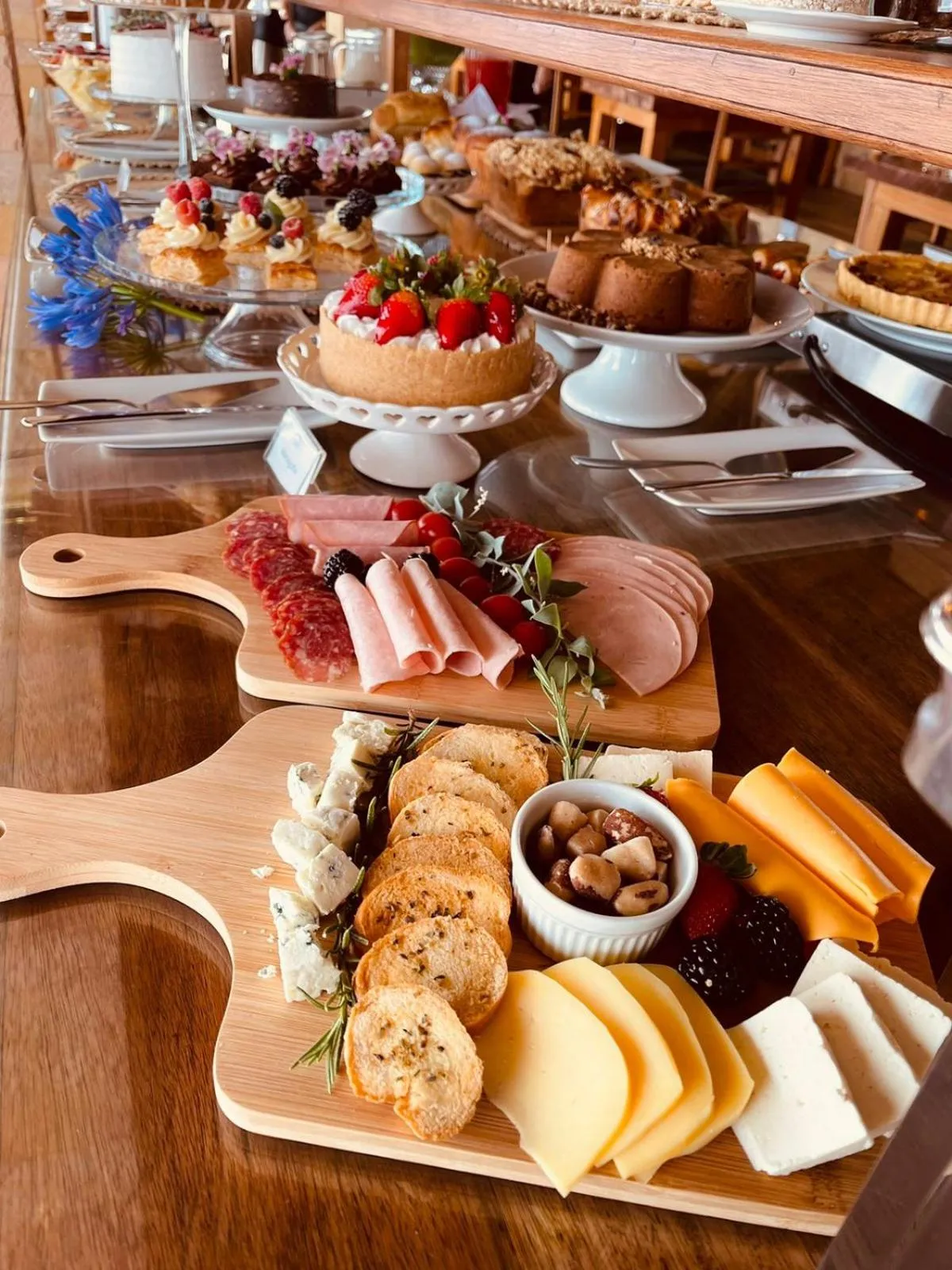 Breakfast in Discovery Canyon