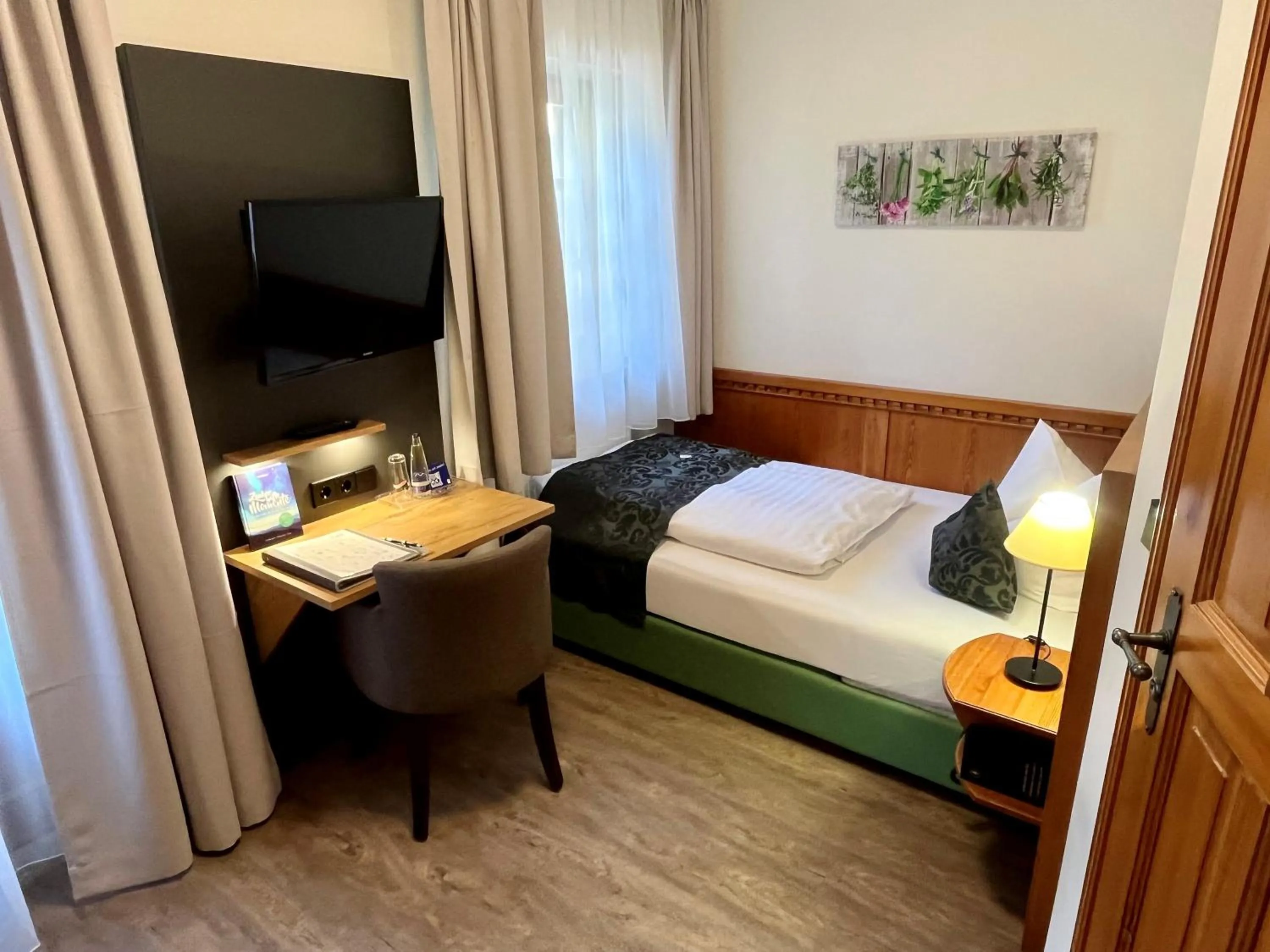 Bed in Hotel Oberwirt