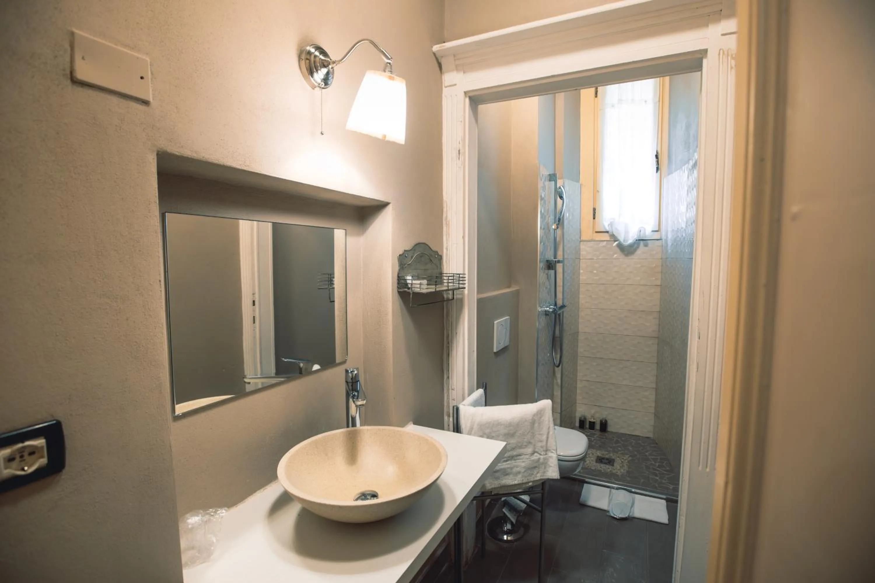 Bathroom in Villa Mimosa au Lac - Estella Hotels Italia