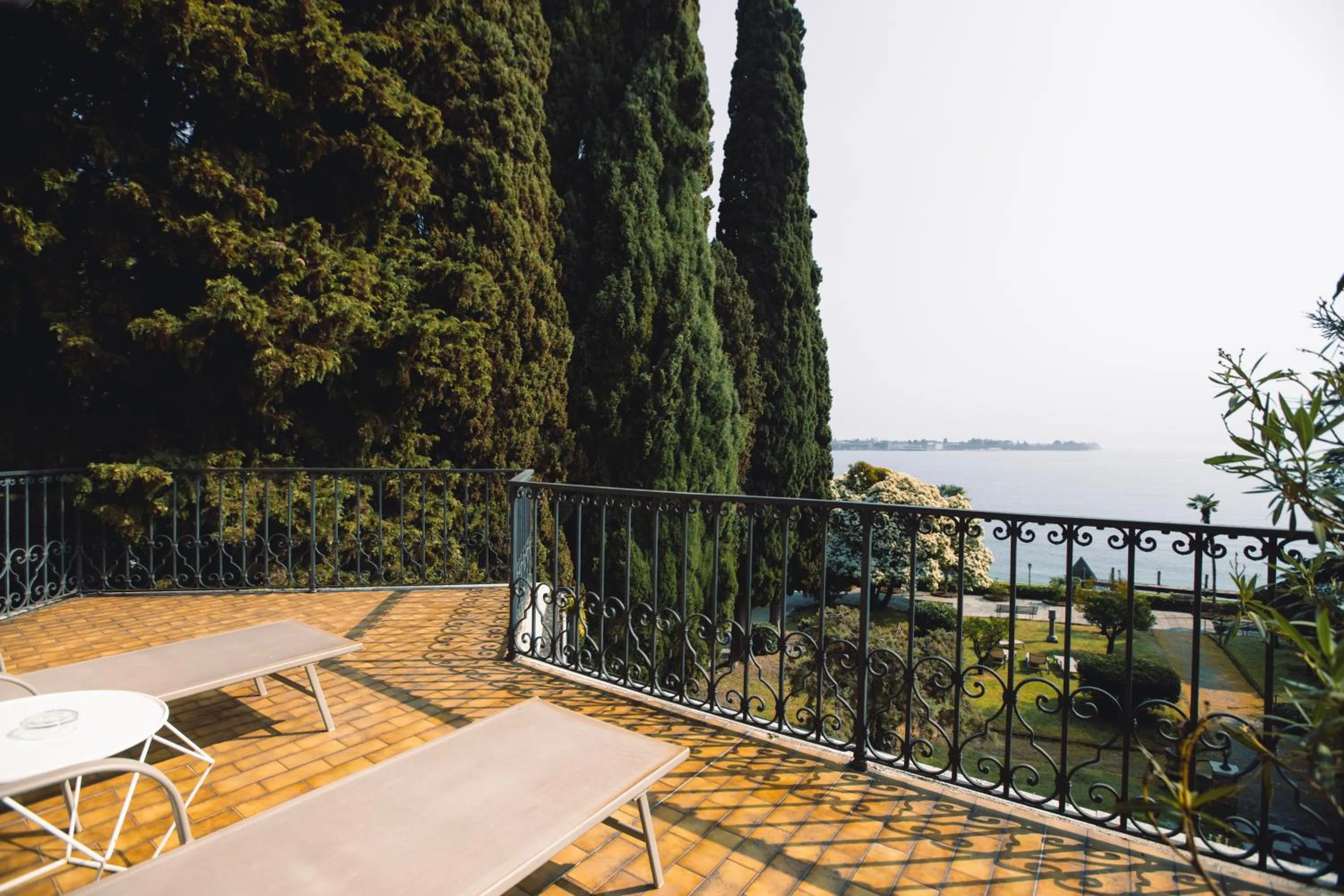 Balcony/Terrace in Villa Mimosa au Lac - Estella Hotels Italia