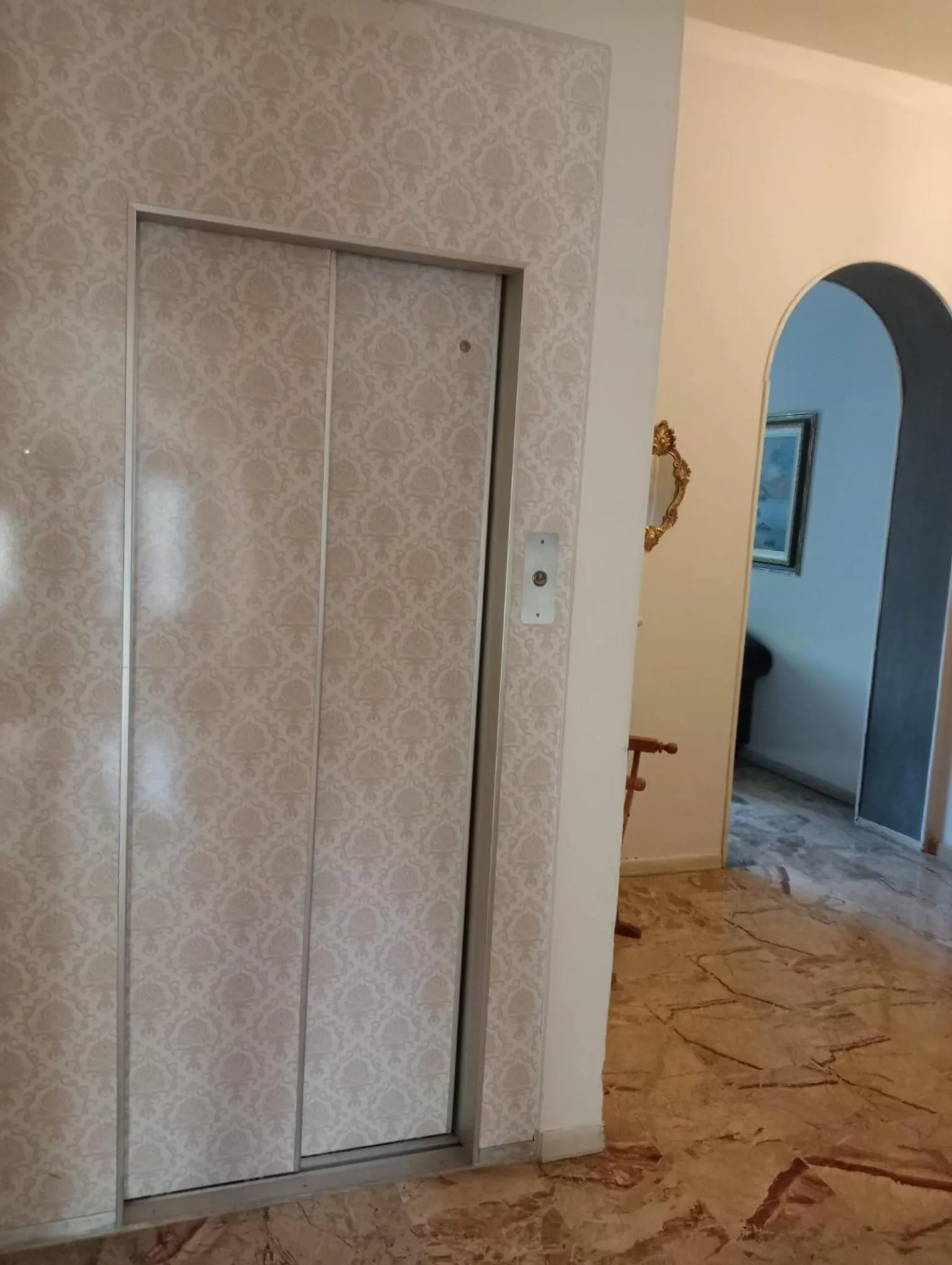 elevator in Villa Mimosa au Lac - Estella Hotels Italia