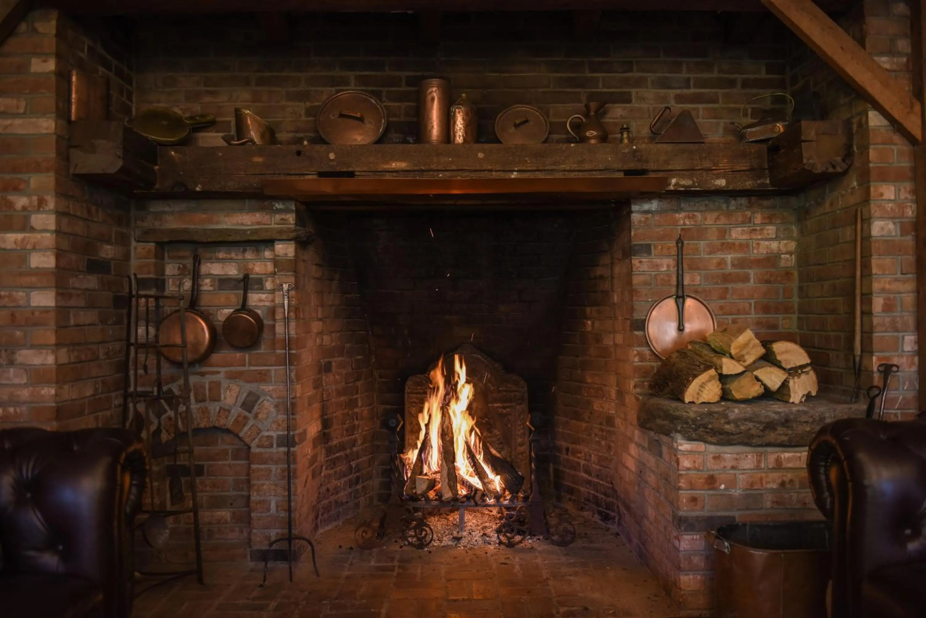 Restaurant/places to eat in Farm Road Estate