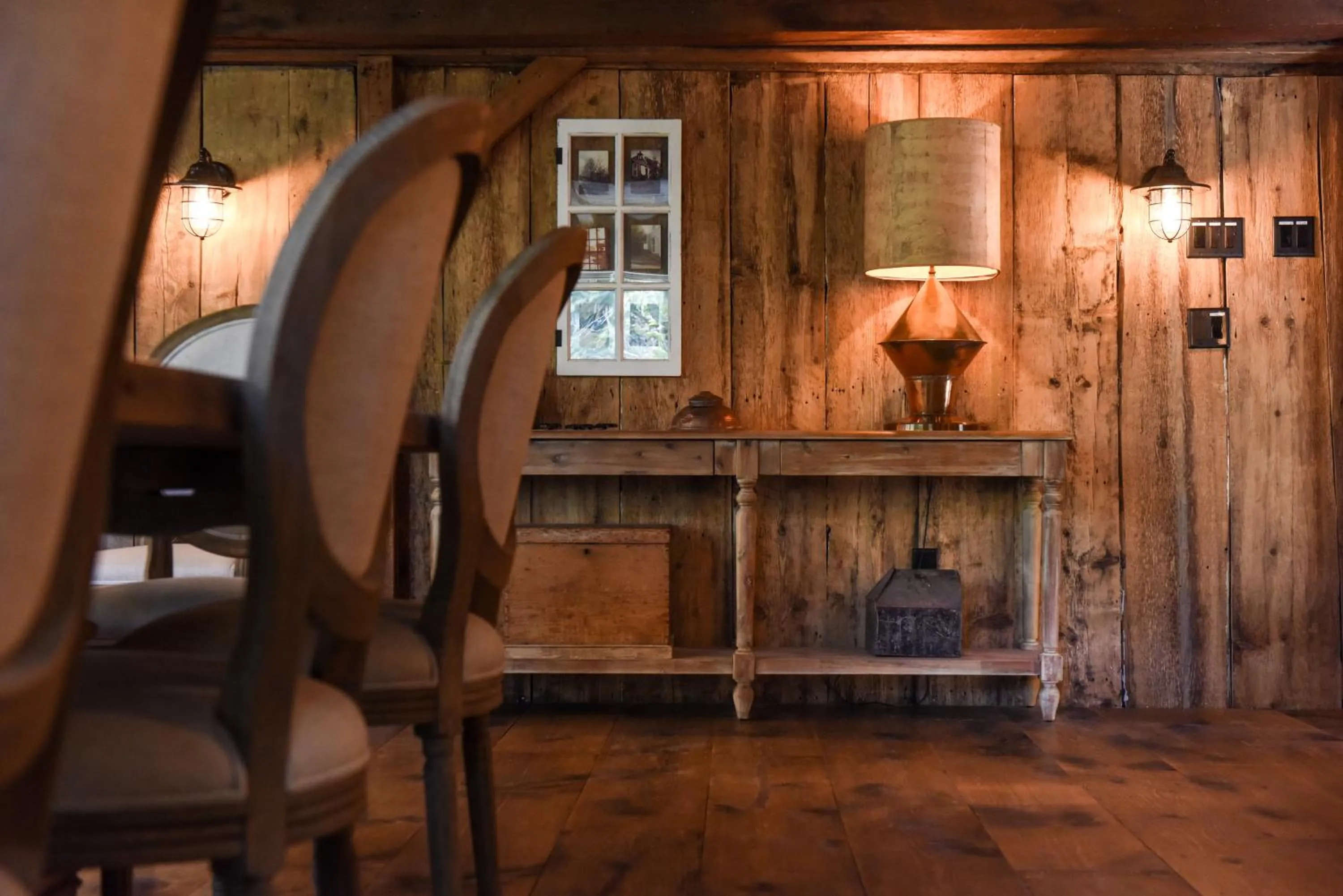 Restaurant/places to eat in Farm Road Estate